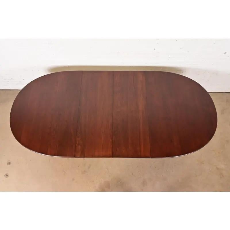 Cerise Harden Furniture Table de salle à manger à rallonge en cerisier massif, Refinished, Queen Anne Furniture en vente