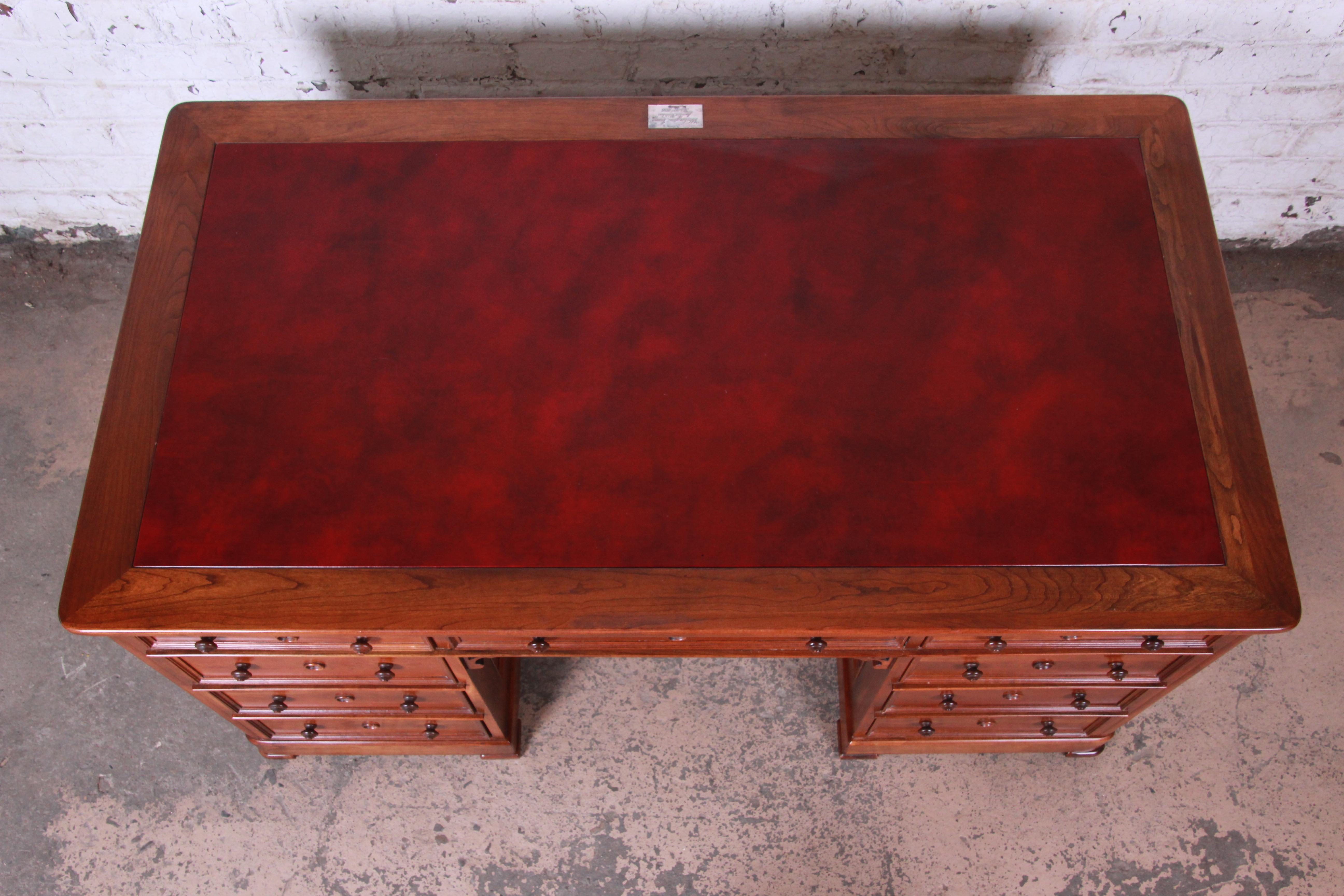 Late 20th Century Harden Sleepy Hollow Collection Leather Top Partner Desk