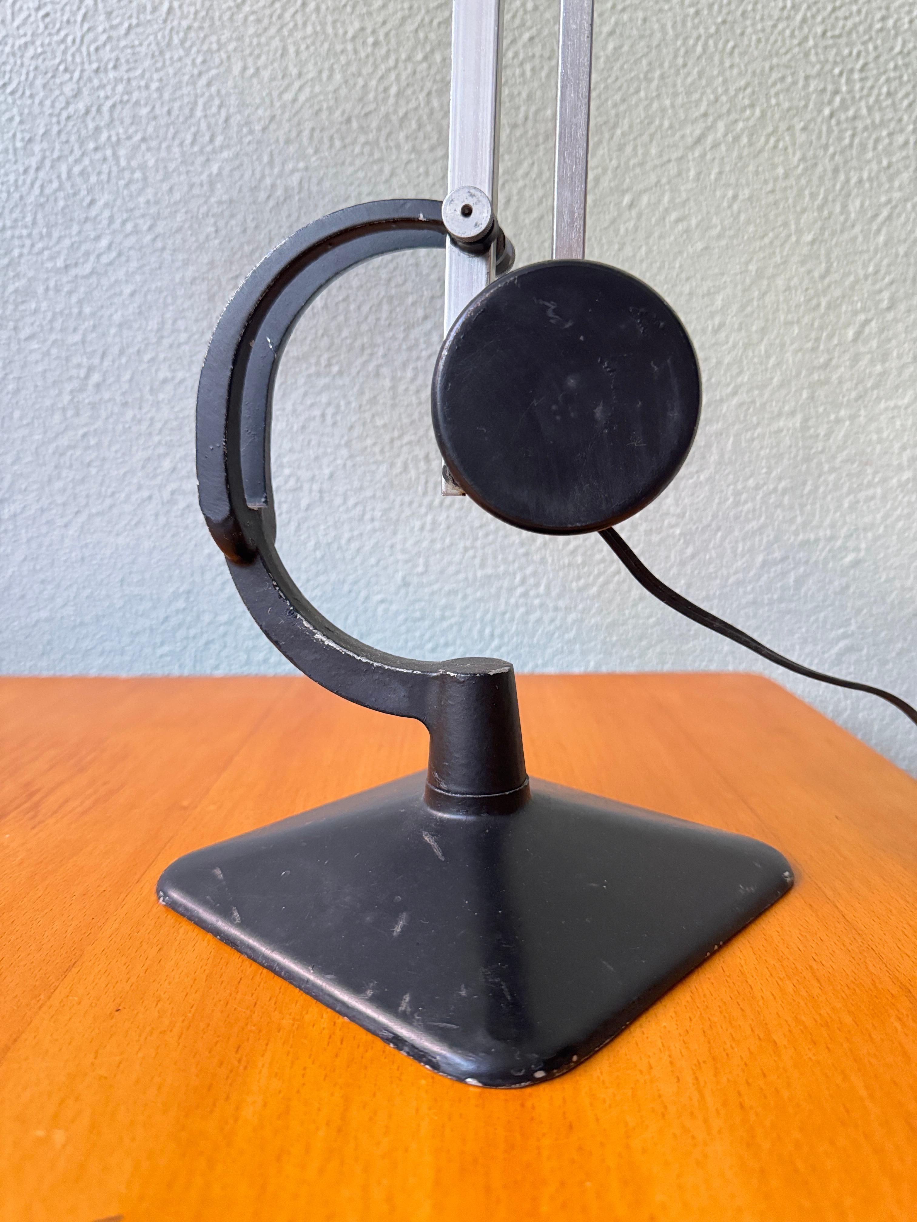 Hardill & Horstmann British Midcentury Lámpara de Tareas Ajustable Negra Hierro Aluminio en venta 8