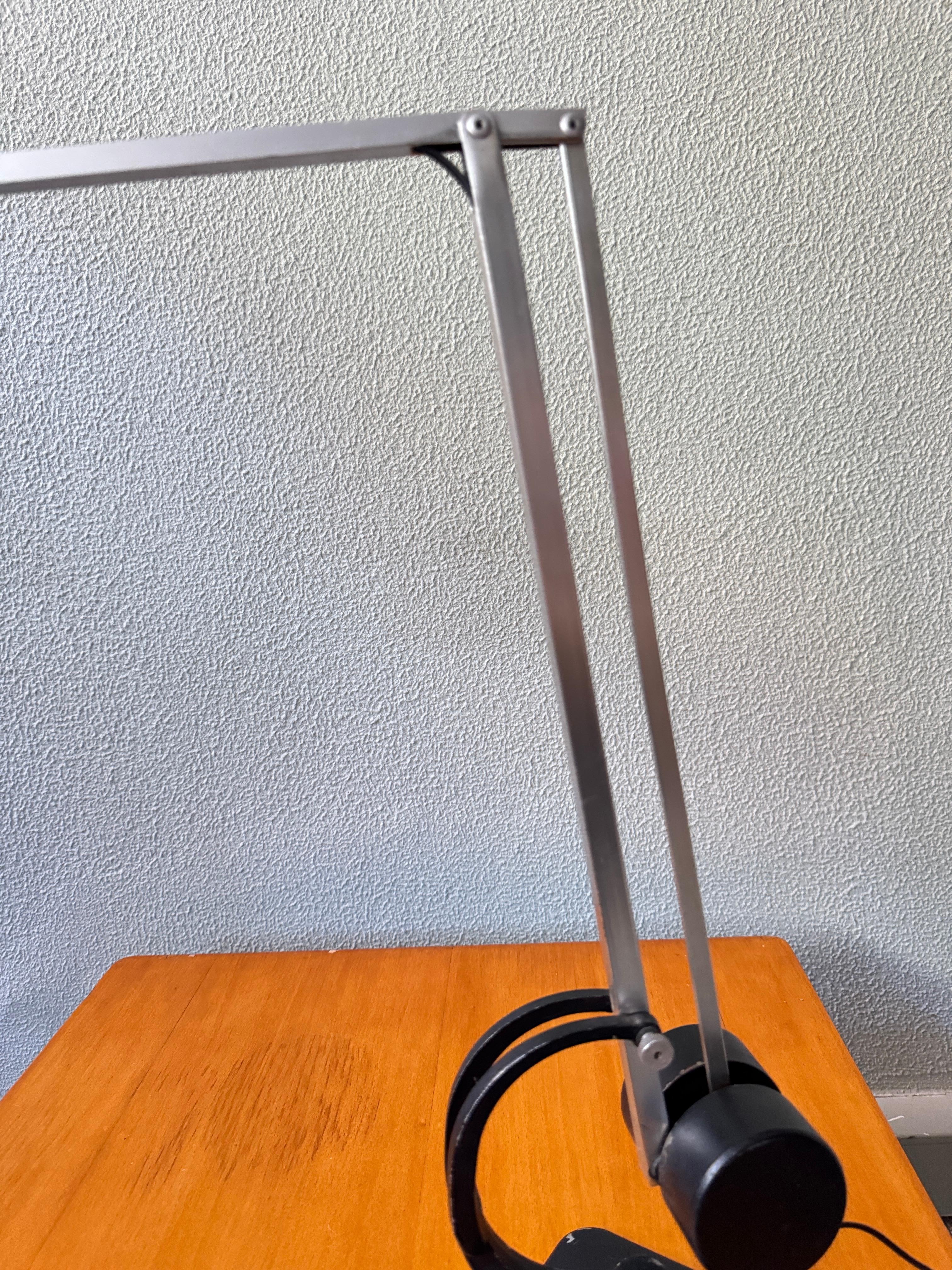 Hardill & Horstmann British Midcentury Lámpara de Tareas Ajustable Negra Hierro Aluminio en venta 9