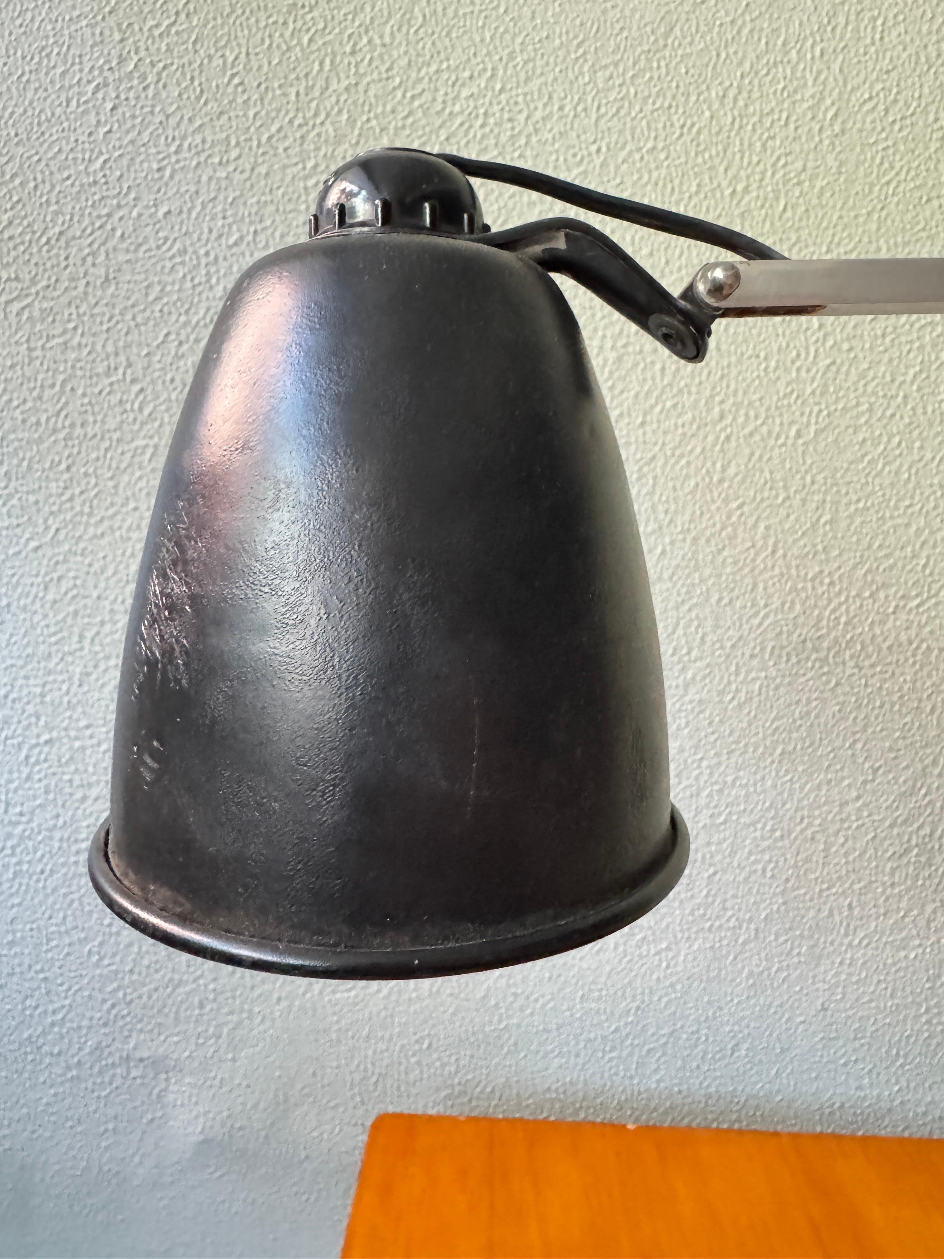 Hardill & Horstmann British Midcentury Lámpara de Tareas Ajustable Negra Hierro Aluminio en venta 10
