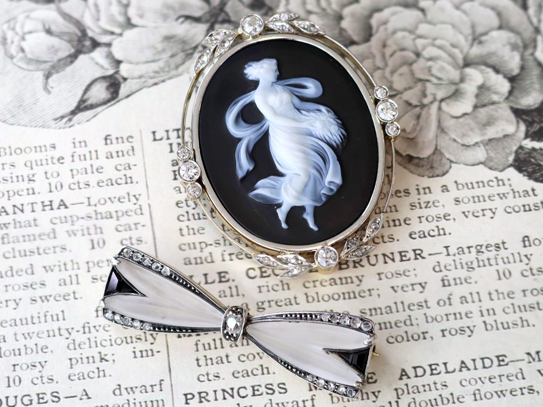 Old European Cut Hardstone and 0.78 Carat Diamond, 18k Yellow Gold Black Cameo Brooch Circa 1880 For Sale