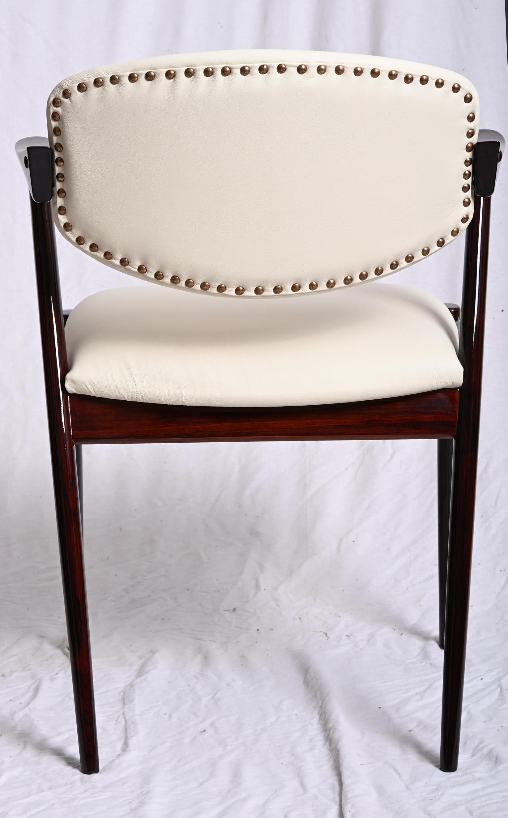 Chaises en bois dur et cuir de Kai Kristiansen Model No 42 en vente 9