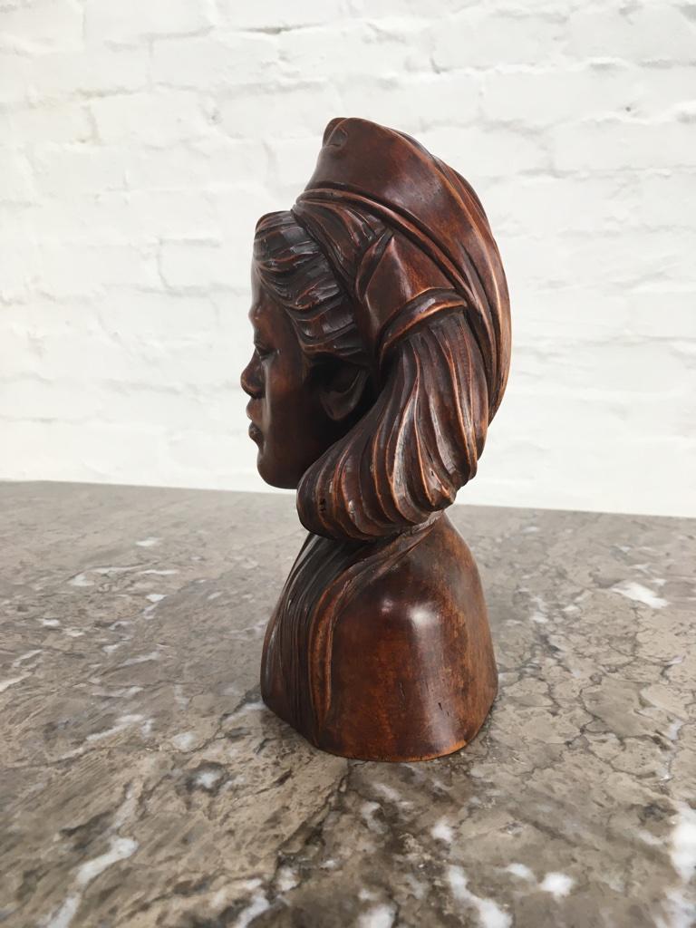 Hardwood Bust of Young Woman in Headdress 1930s Bali or Surabaya Indonesia In Good Condition In Melbourne, AU