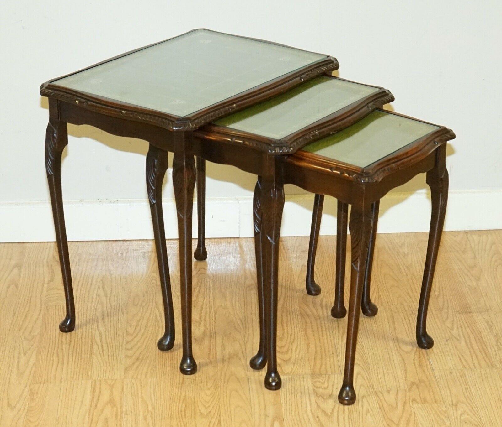 Hardwood Nest of Tables Queen Anne Style Legs with Green Embossed Leather Top For Sale 3