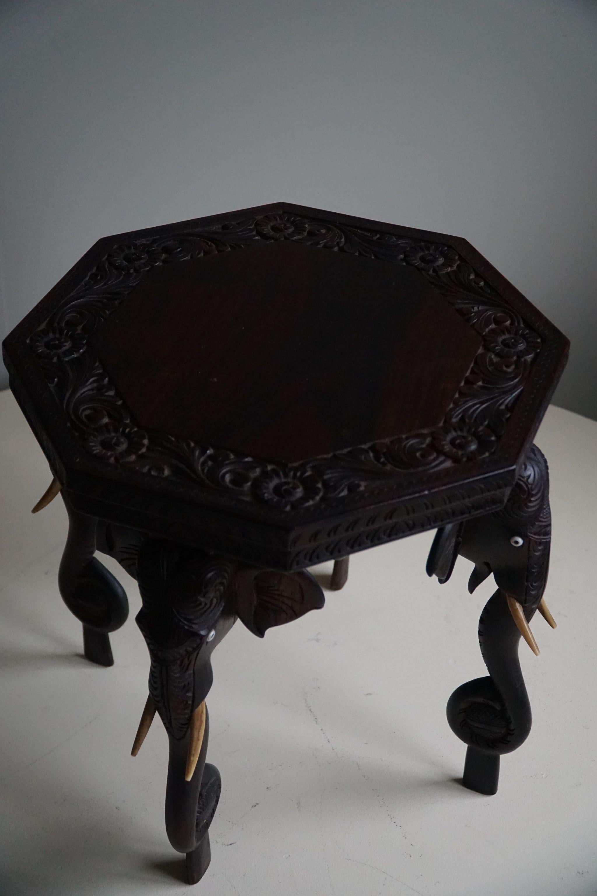 Hardwood Side Table with 4 Elephant Head Legs, Anglo Indian, 1920s For Sale 3