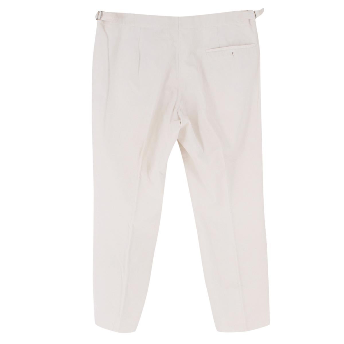 Hardy Amies white corduroy trousers
 
 - Cream trouser
 - Lightweight
 - Mid-rise waist
 - Straight leg
 - Front side pockets
 - Back slip pockets
 - Hook and eye fastener
 
 Measurements:
 
 Approx.
 
 Waist: 47cm
 Length: 95 cm