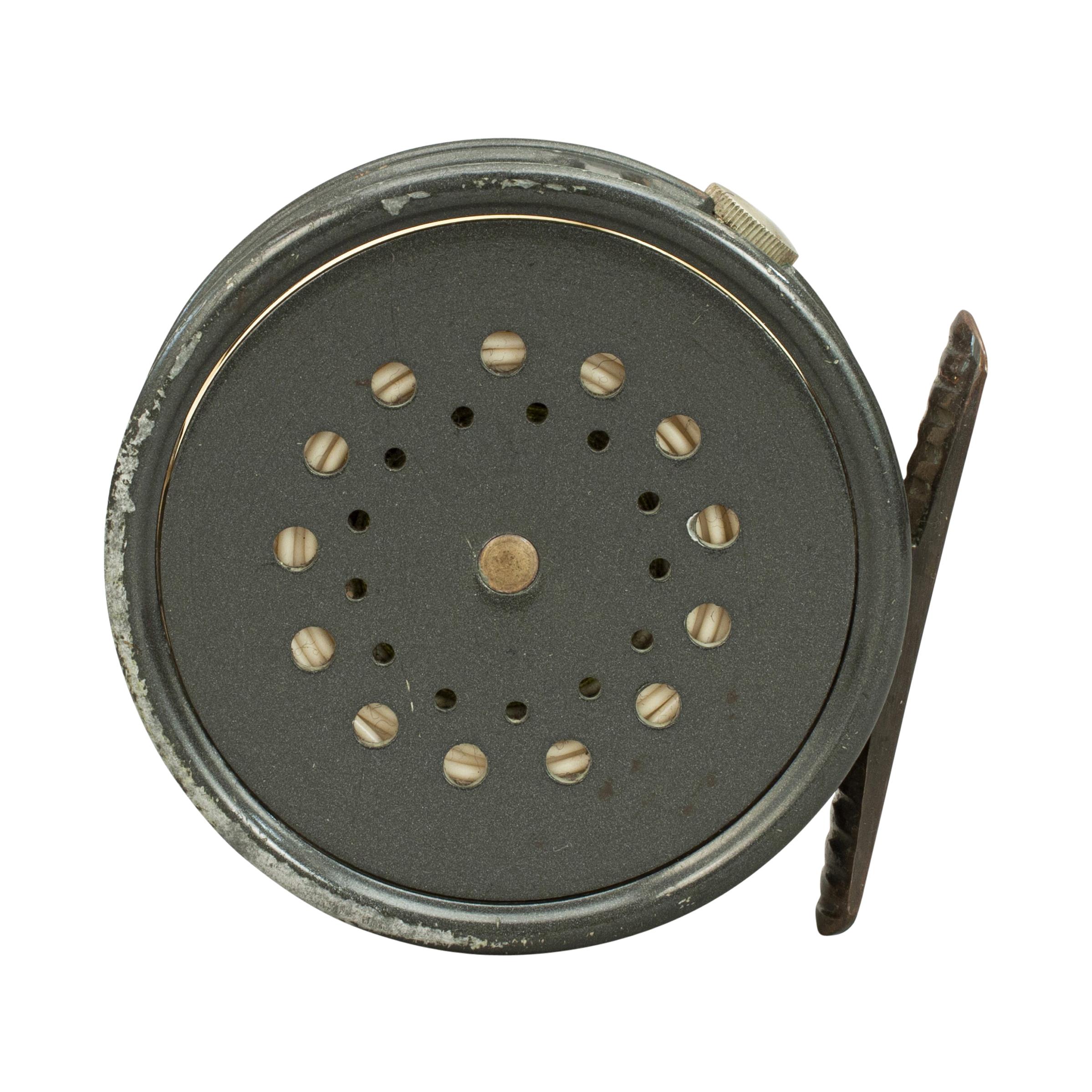 Hardy Perfect Fly Reel - 2 For Sale on 1stDibs