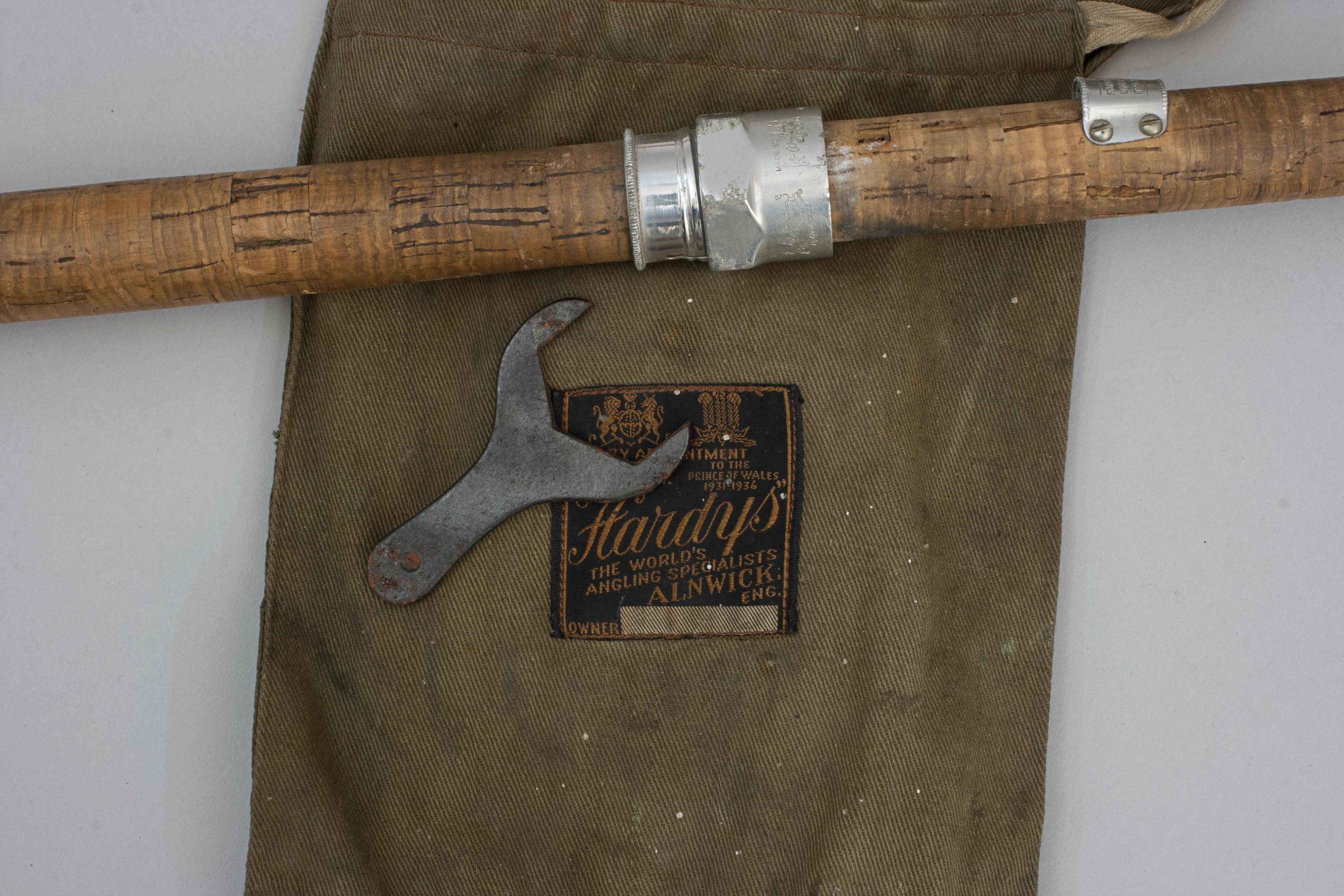 Hardy Fishing Rod aus geteiltem Schilfrohr mit Lachs, The Wye (20. Jahrhundert) im Angebot