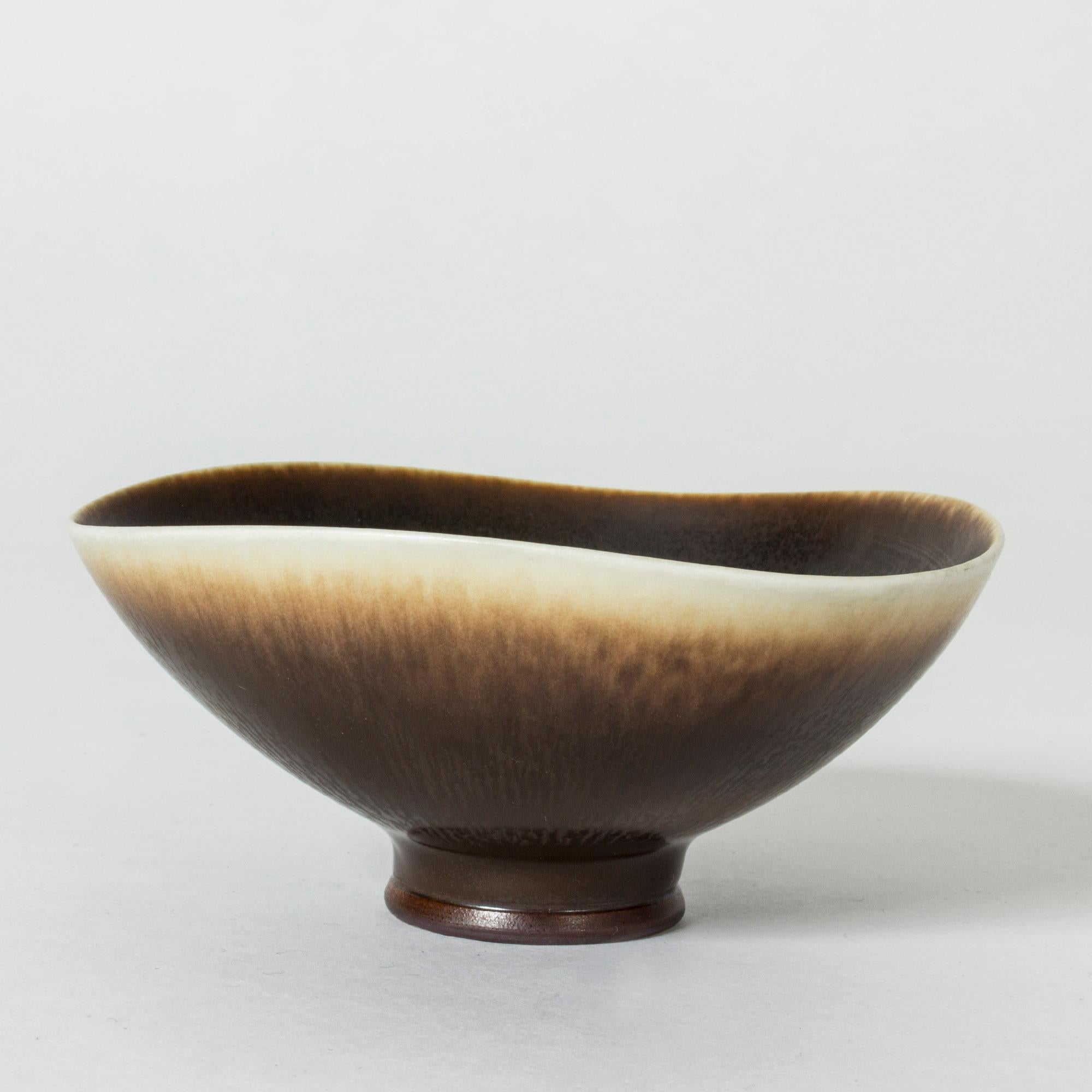 Scandinavian Modern Hare's Fur and Eggshell Glazed Swedish Brown Stoneware bowl by Berndt Friberg