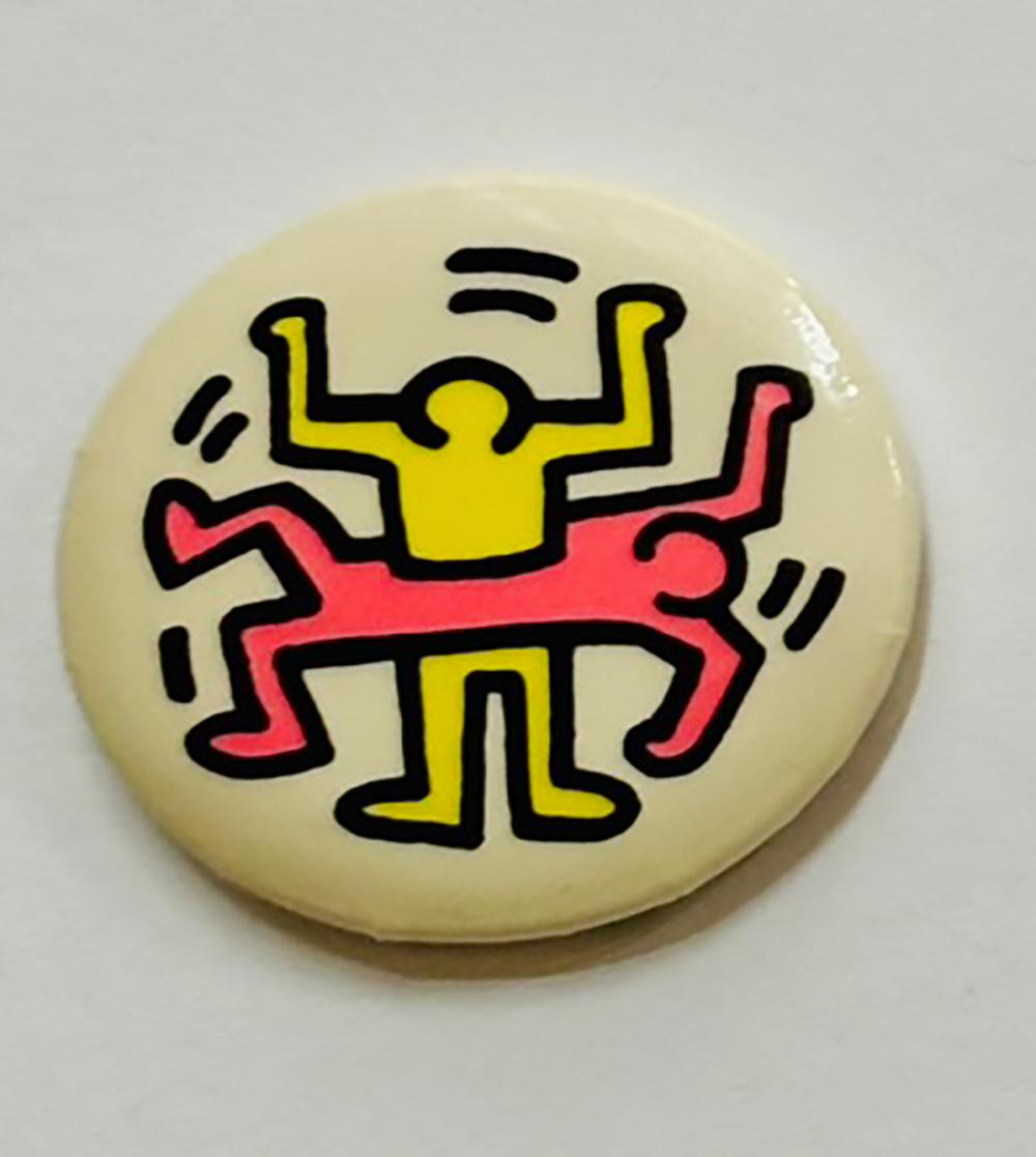 1980s Keith Haring Pop Shop pins In Good Condition For Sale In Brooklyn, NY