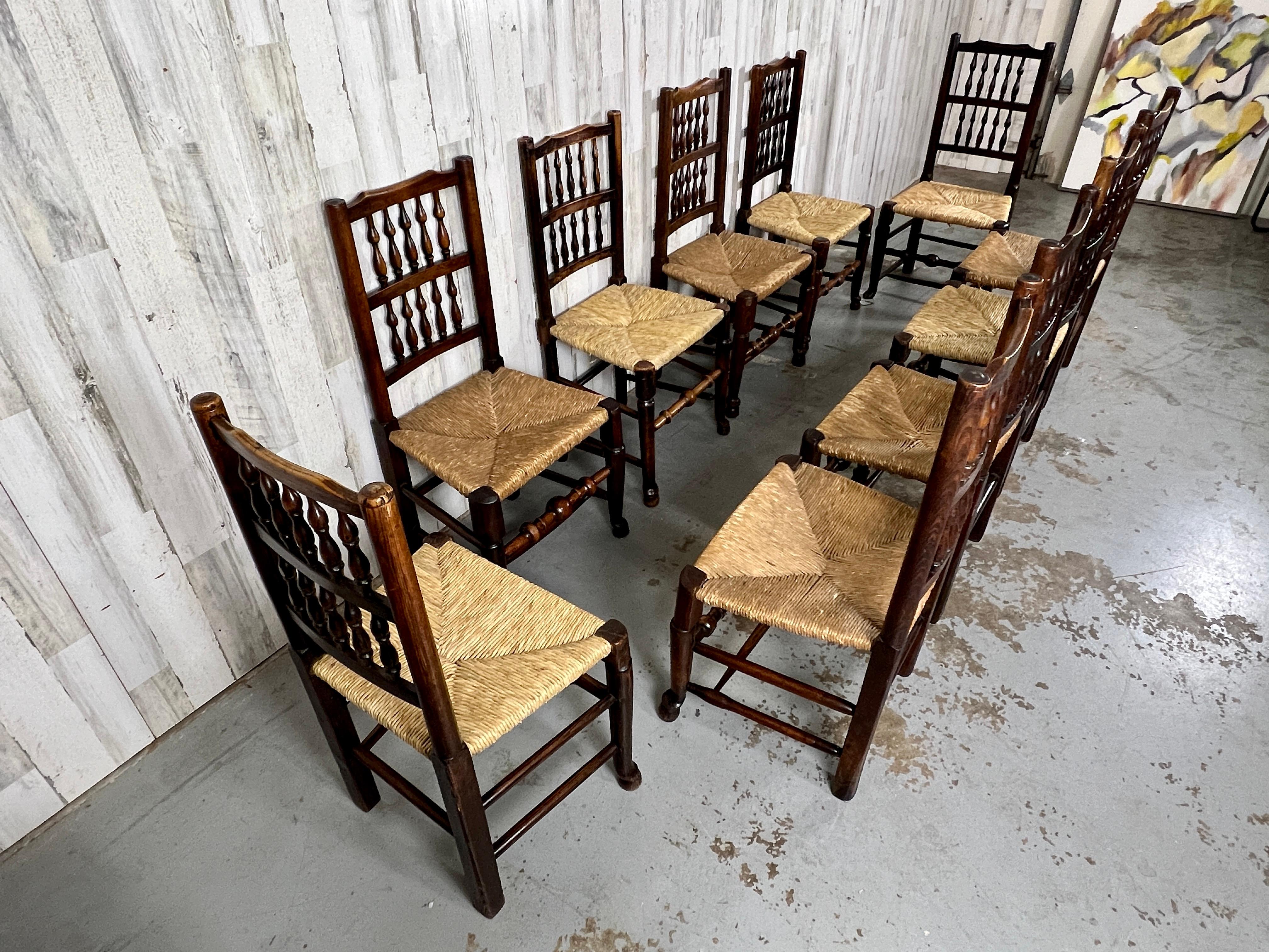 Harlekin-Esszimmerstühle mit antiker Spindelrückenlehne – 10er-Set  (Binse) im Angebot