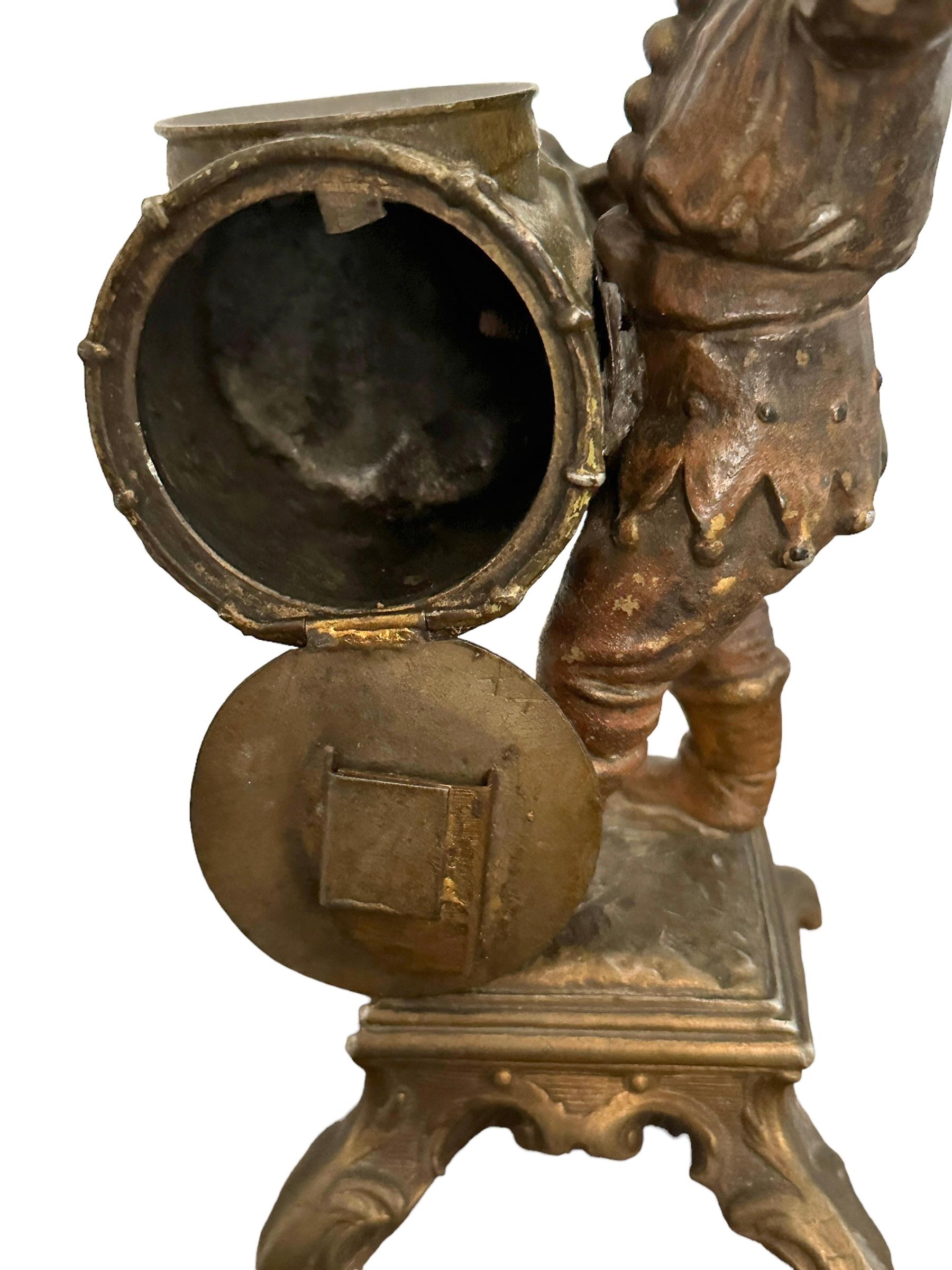 Arlecchino Clown Salvadanaio in metallo, Antico Austria 1880 in vendita 4