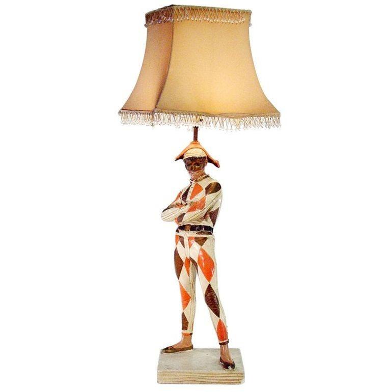 Figurative Harlekin-Lampe mit Pailletten und Glasperlenschirm von Marlboro im Zustand „Gut“ im Angebot in Van Nuys, CA