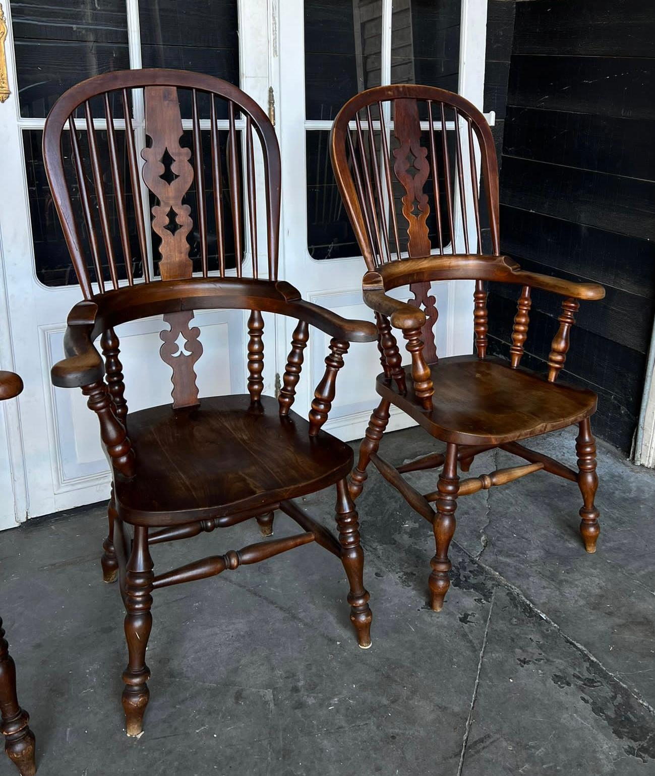 4er Harlekin-Set antike Landhausbroad-Stühle im Angebot 2