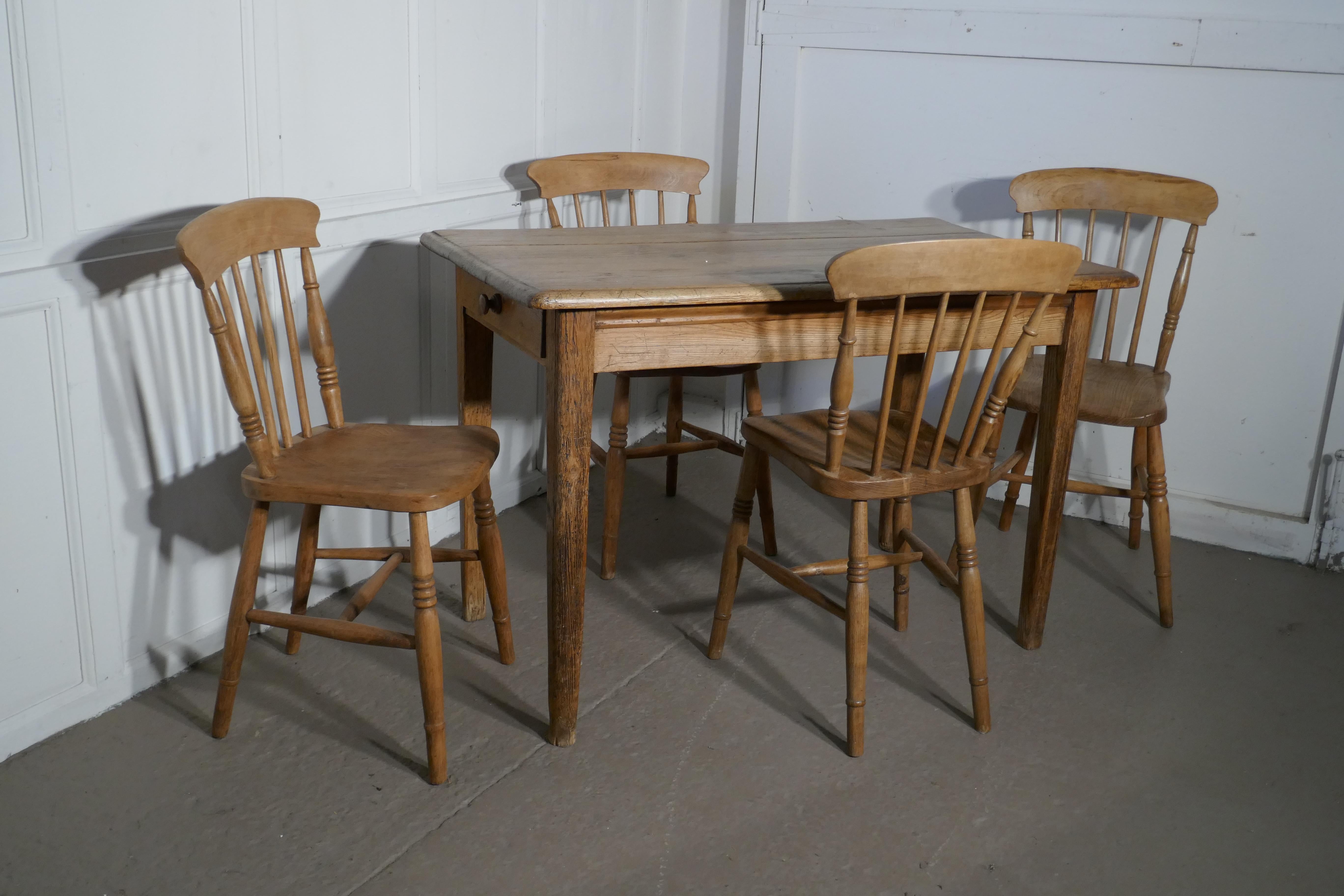 19th Century Harlequin Set of 4 Victorian Beech & Elm Country Kitchen Chairs
