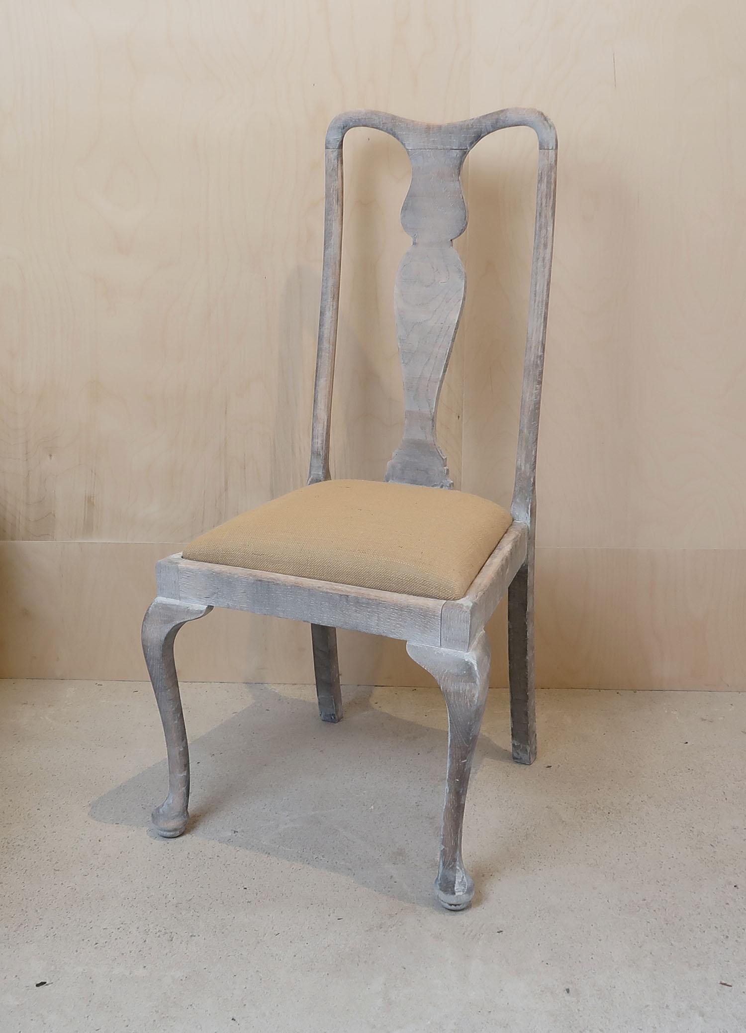 20th Century Harlequin Set of 8 Antique Gustavian Style Urn Back Dining Chairs