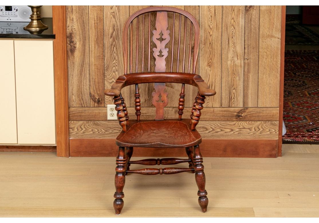 Harlequin Set di otto sedie Windsor a bracci larghi e schienale alto in vendita 31