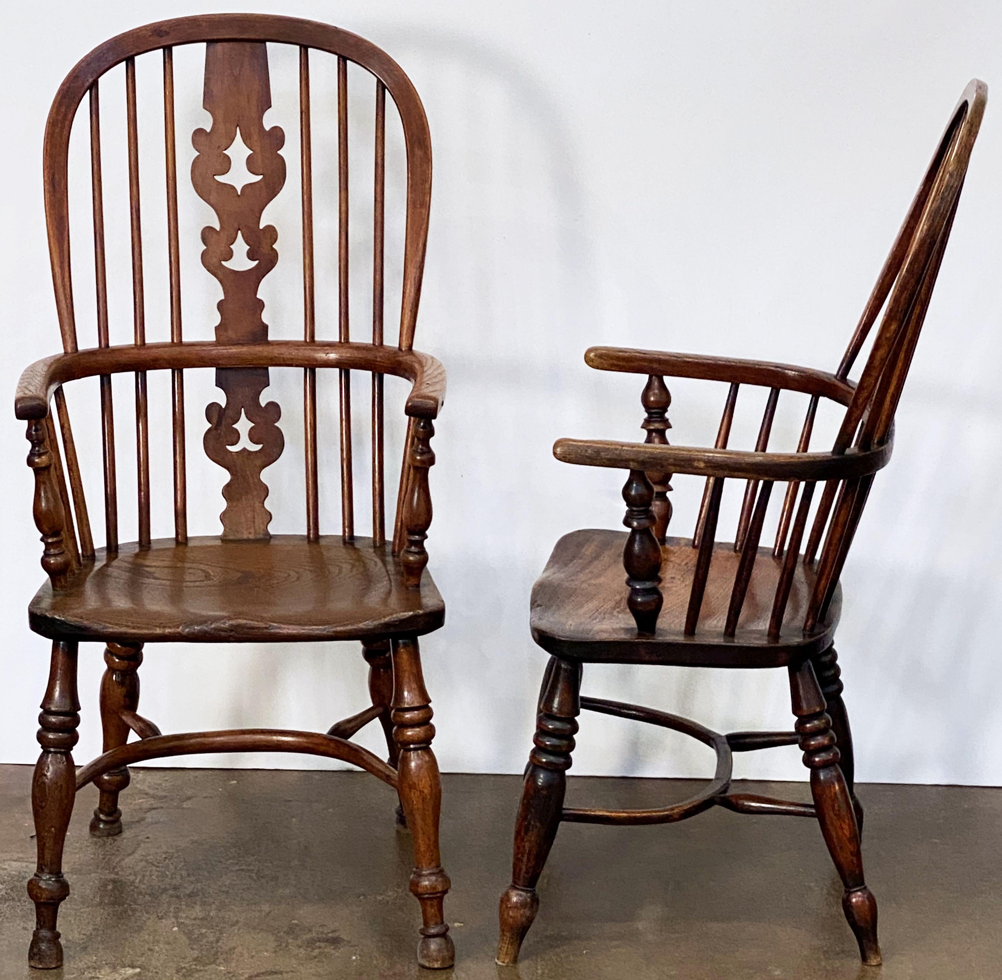 Harlequin Set of Eight Windsor Chairs from England 11
