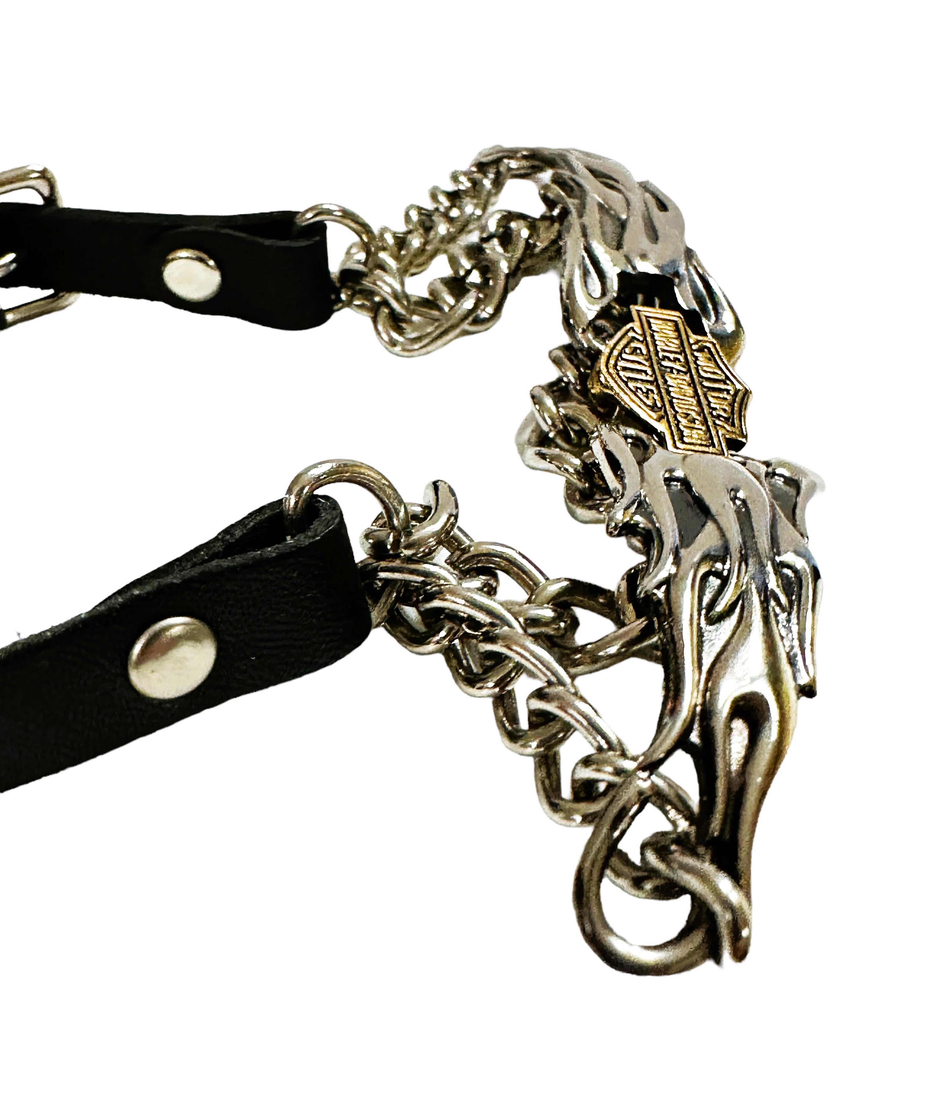 Harley Davidson Brutalistische Damen-Choker aus Leder und Kette 16