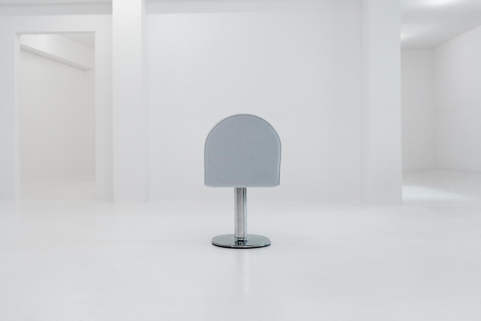 harlow esstischstuhl von ettore sottsass für poltrona frau, 1971 im Zustand „Gut“ im Angebot in Frankfurt am Main, DE