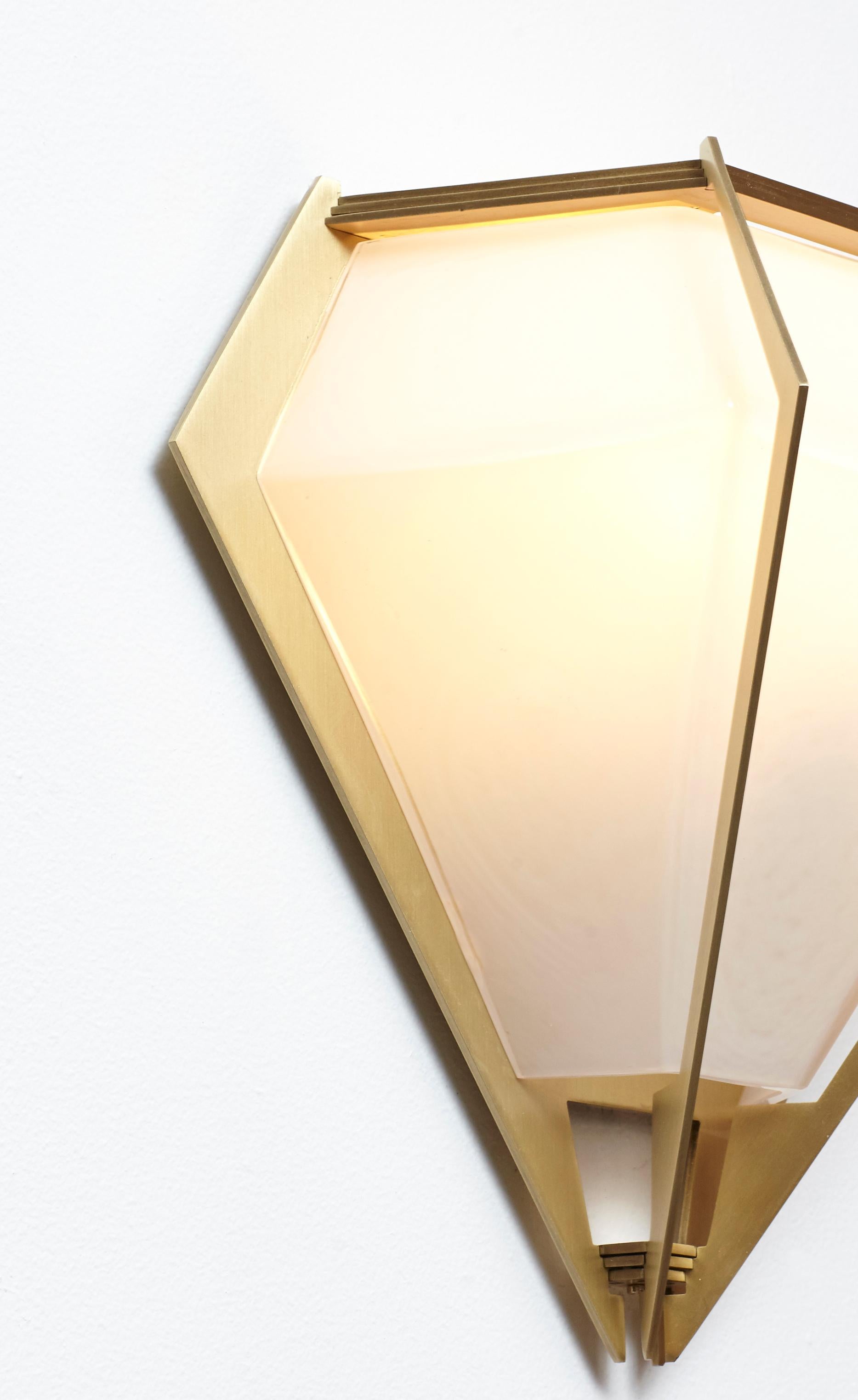 Modern Harlow Wall Sconce in Brass and Alabaster by Gabriel Scott