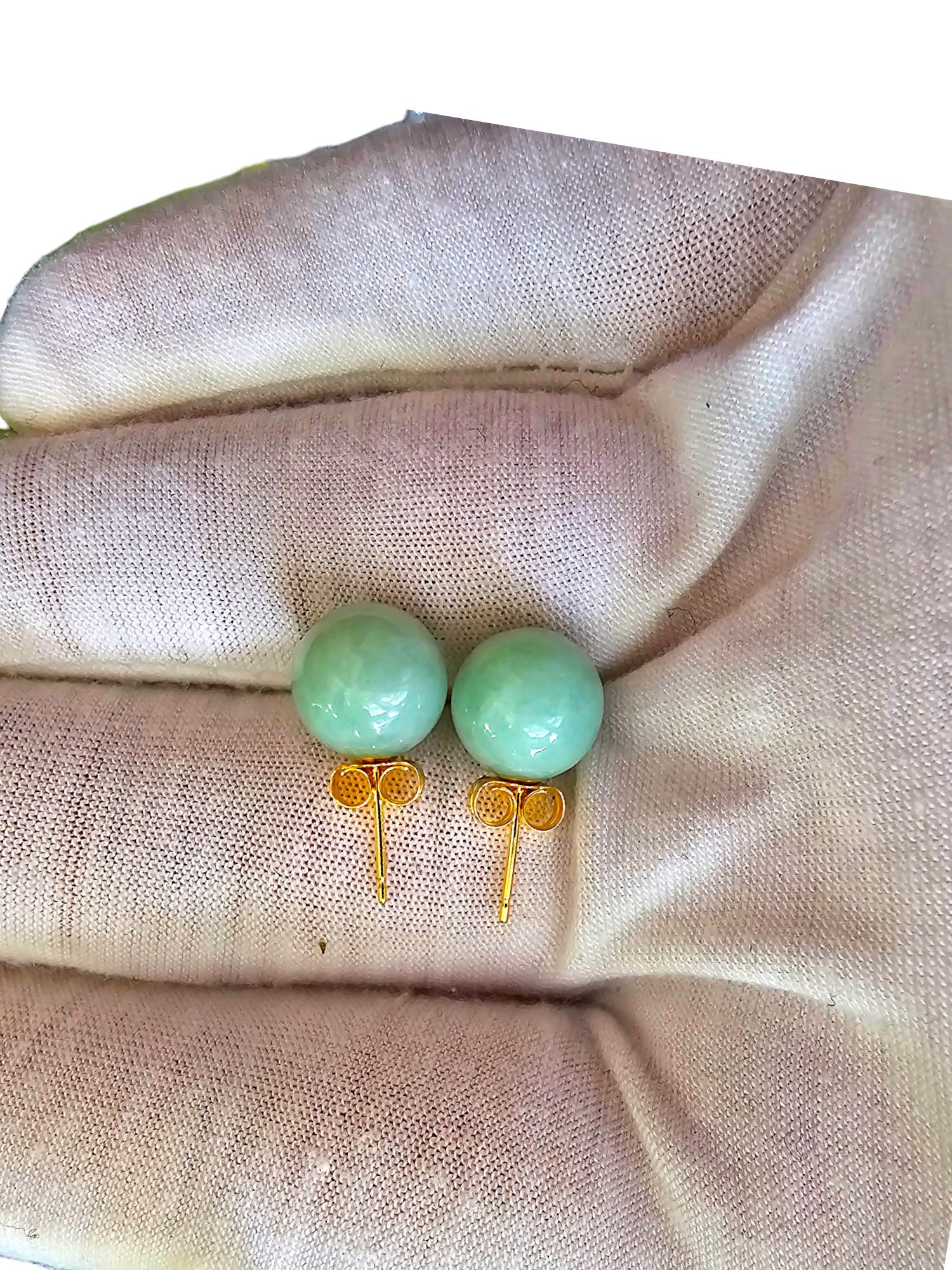 Harmony - Boucles d'oreilles perlées en A-Jade vert de Birmanie 10 mm (avec or jaune 18 carats) en vente 5
