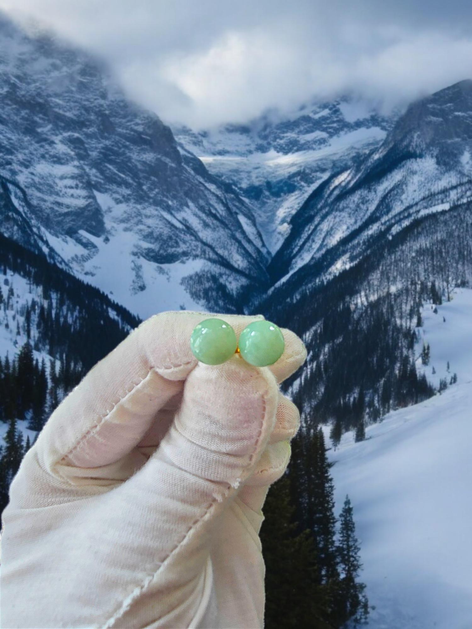 Harmony - Boucles d'oreilles perlées en A-Jade vert de Birmanie 10 mm (avec or jaune 18 carats) en vente 1