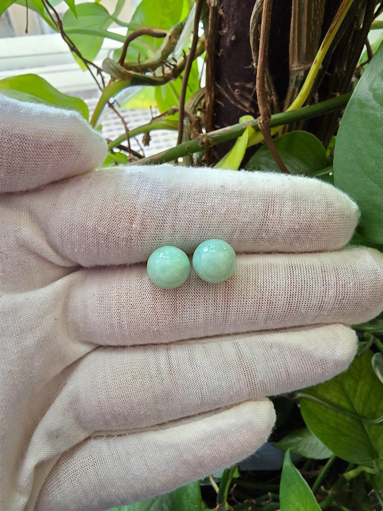 Harmony - Boucles d'oreilles perlées en A-Jade vert de Birmanie 10 mm (avec or jaune 18 carats) en vente 4