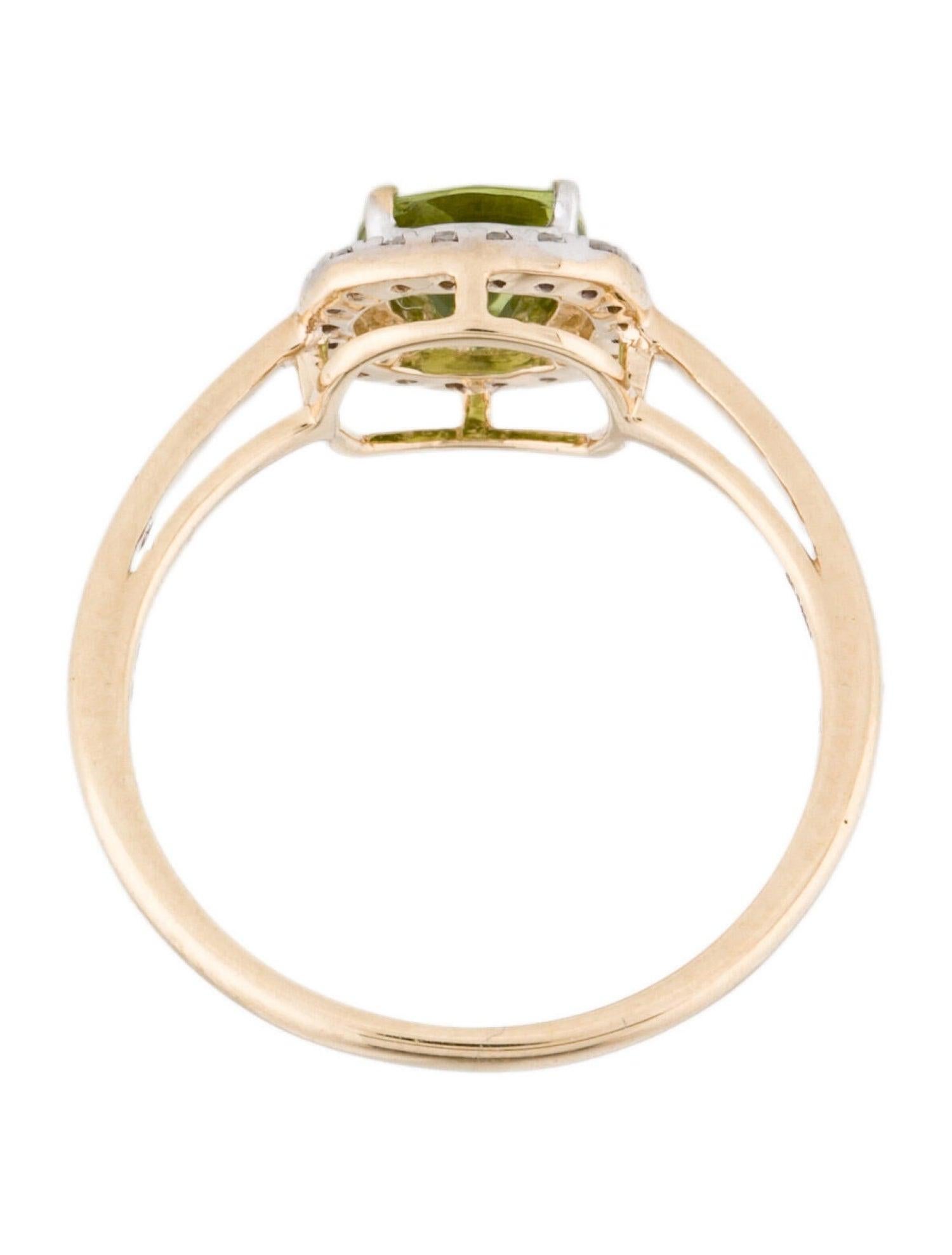 Exquisite 14K Peridot & Diamond Cocktail Ring - Size 7 - Timeless & Elegant In New Condition In Holtsville, NY
