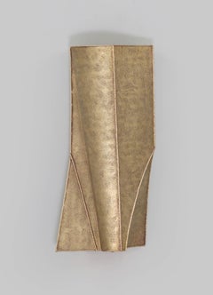 Harmony of the Heavens Applique A in ottone, Viya di Vikram Goyal