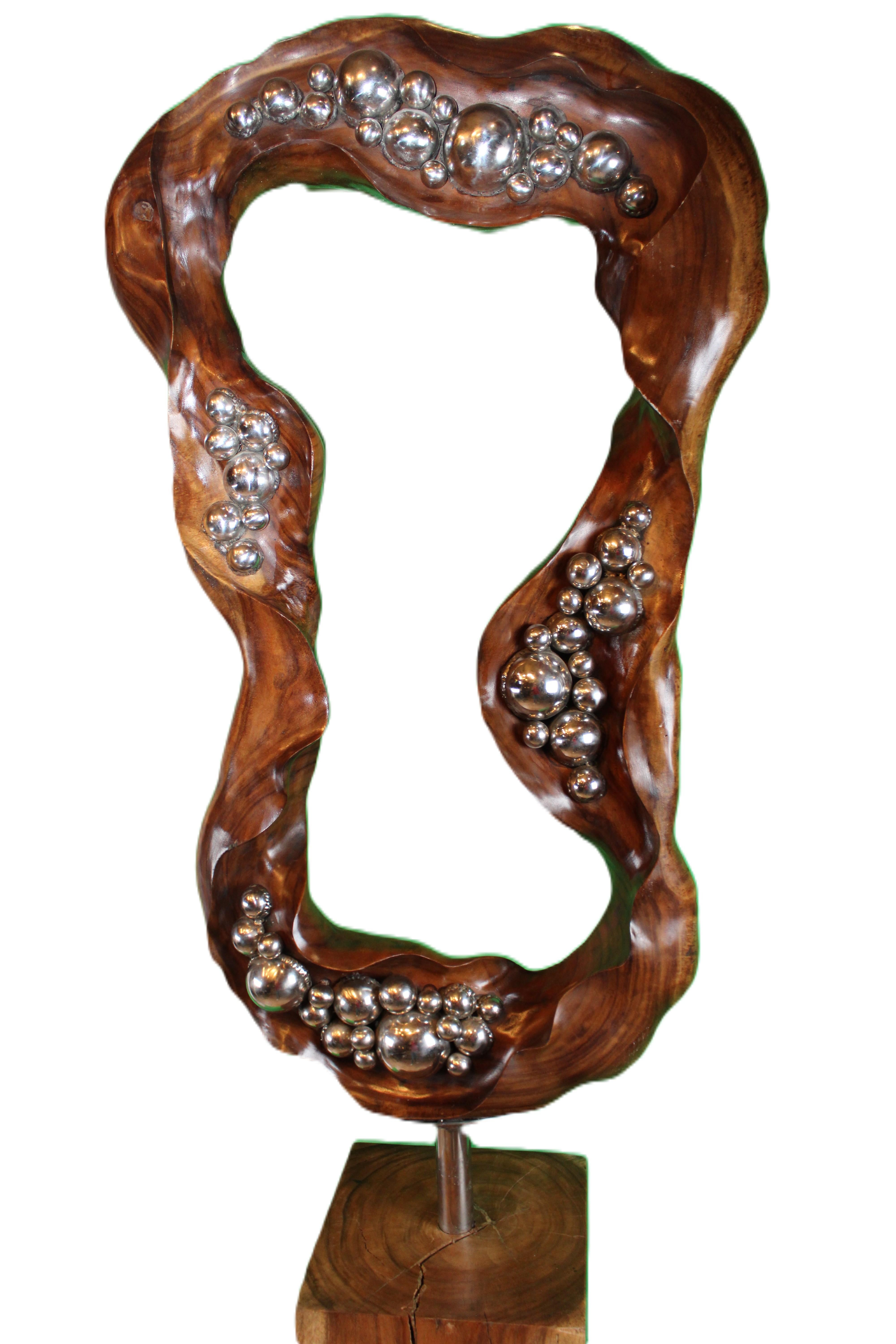 Balinese L'armonia svelata: Scultura astratta in legno balinese in vendita