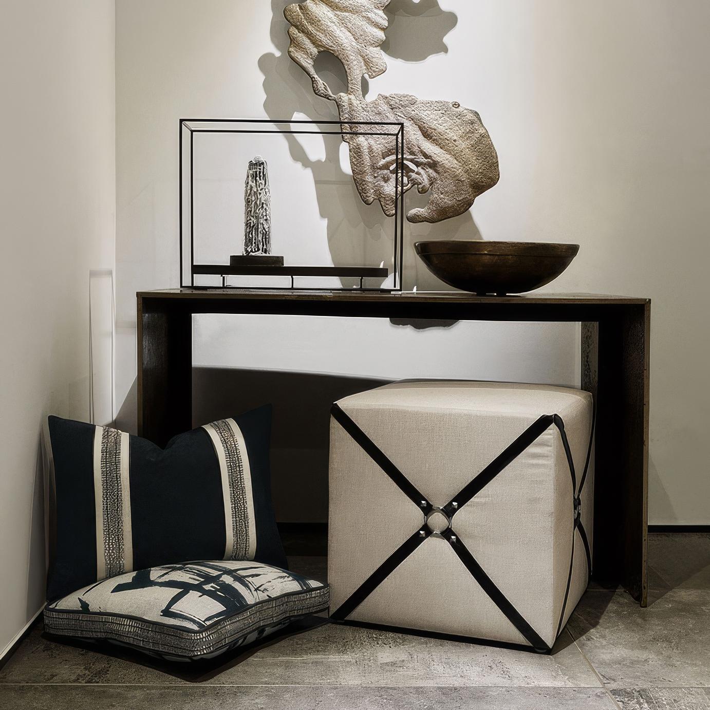 Harness Cube Ottoman In New Condition For Sale In Westwood, NJ