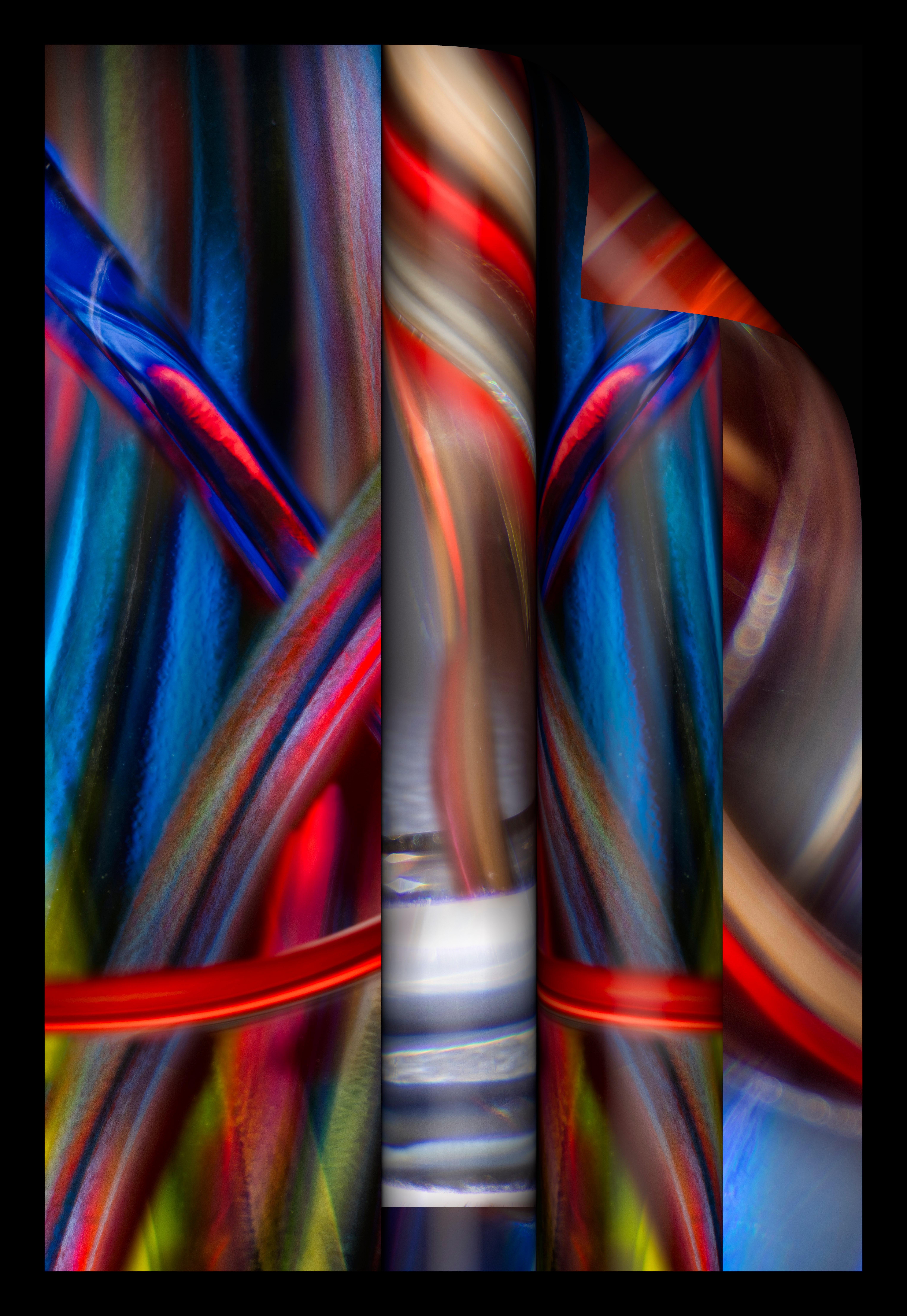 Harold Davis Abstract Photograph – Klettern auf die Sulen