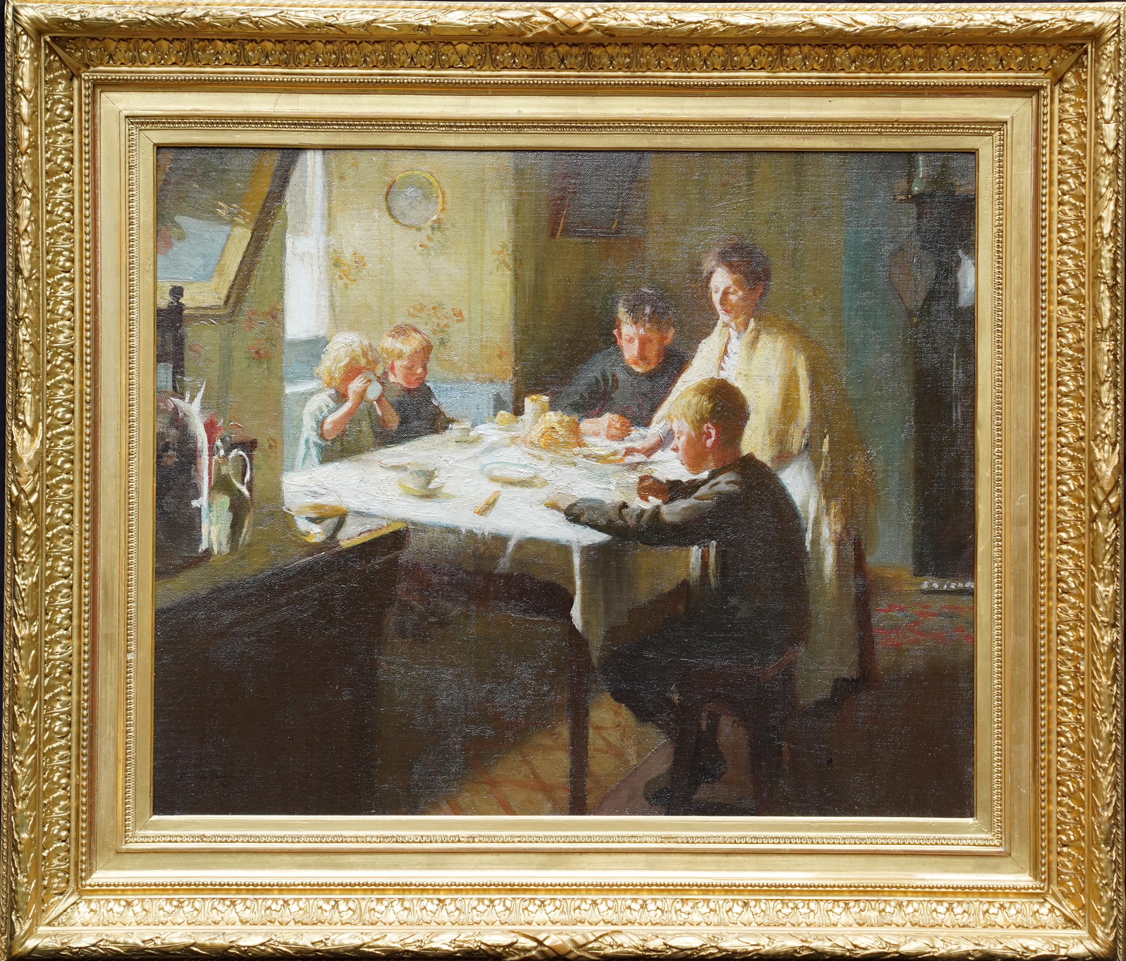 Interior Painting di Harold Harvey - Famiglia della Cornovaglia in un interno - pittura ad olio della Scuola di Newlyn del 1912