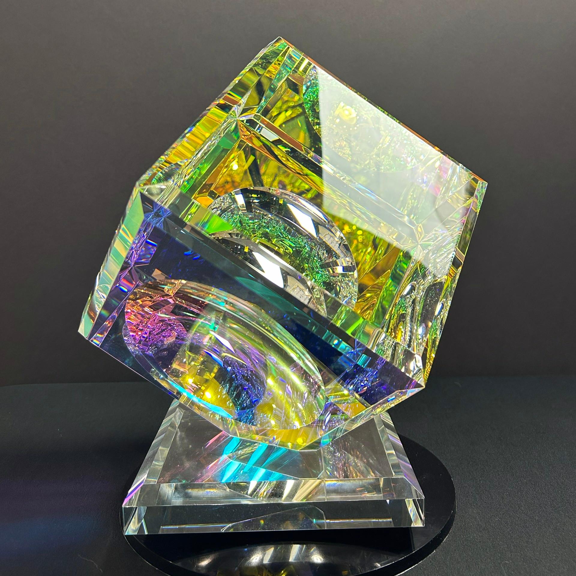 Dichroic Crystal Cube