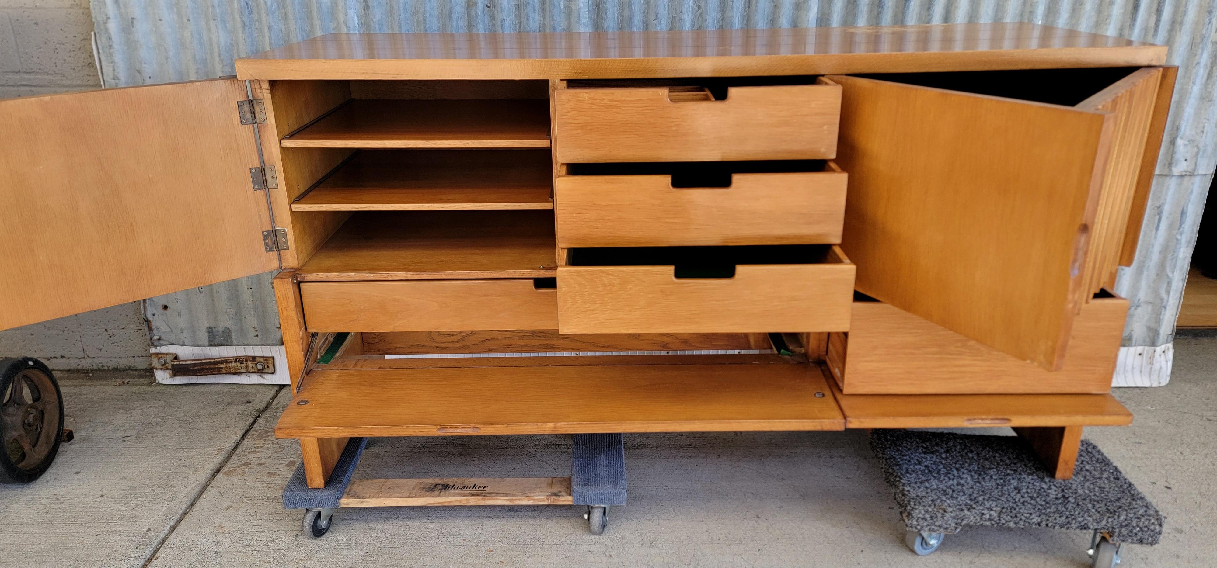 Harold Schwartz for Romweber Credenza In Good Condition In Fulton, CA