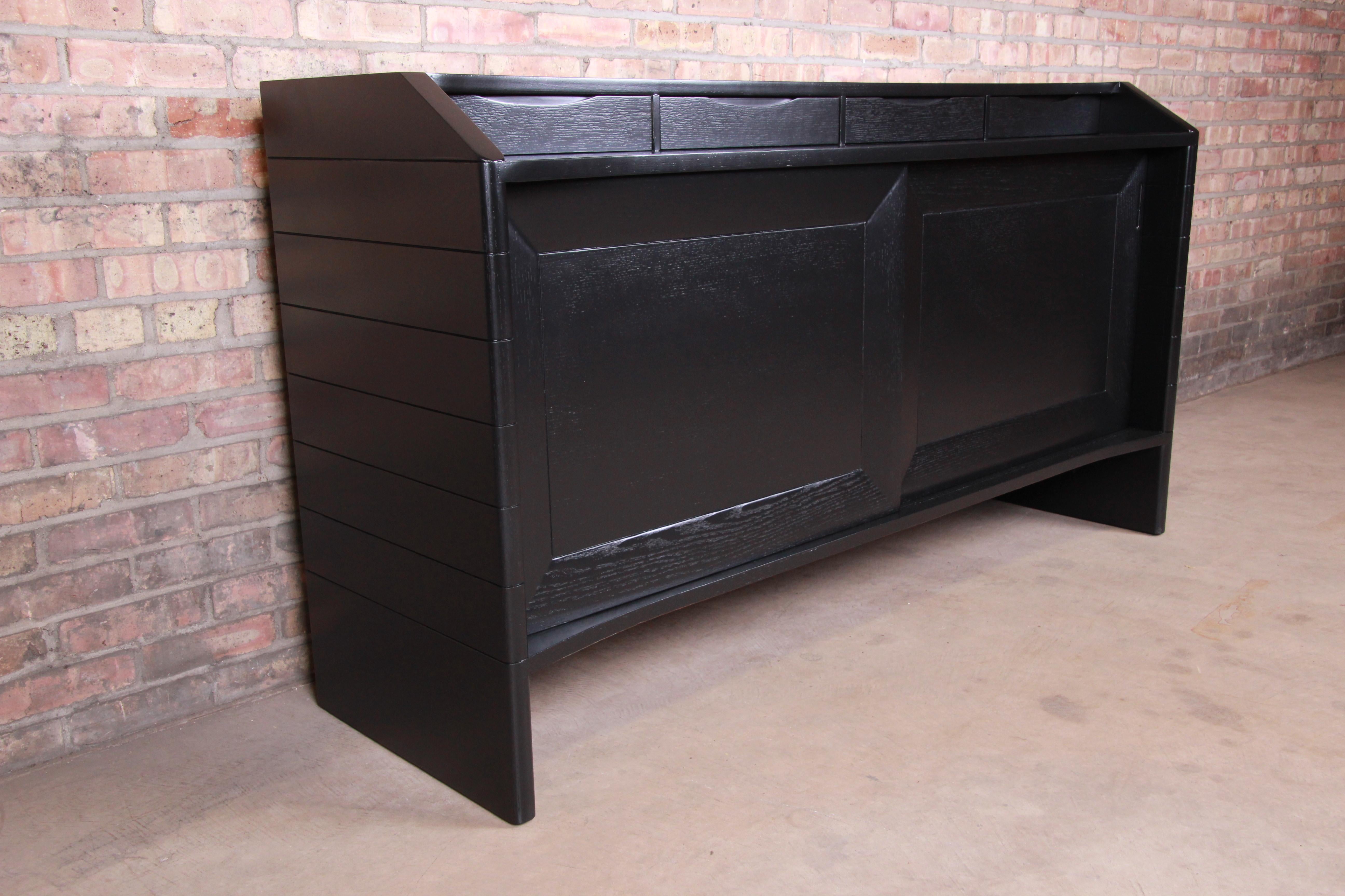 Harold Schwartz for Romweber Ebonized Bar Cabinet, Newly Refinished In Good Condition For Sale In South Bend, IN