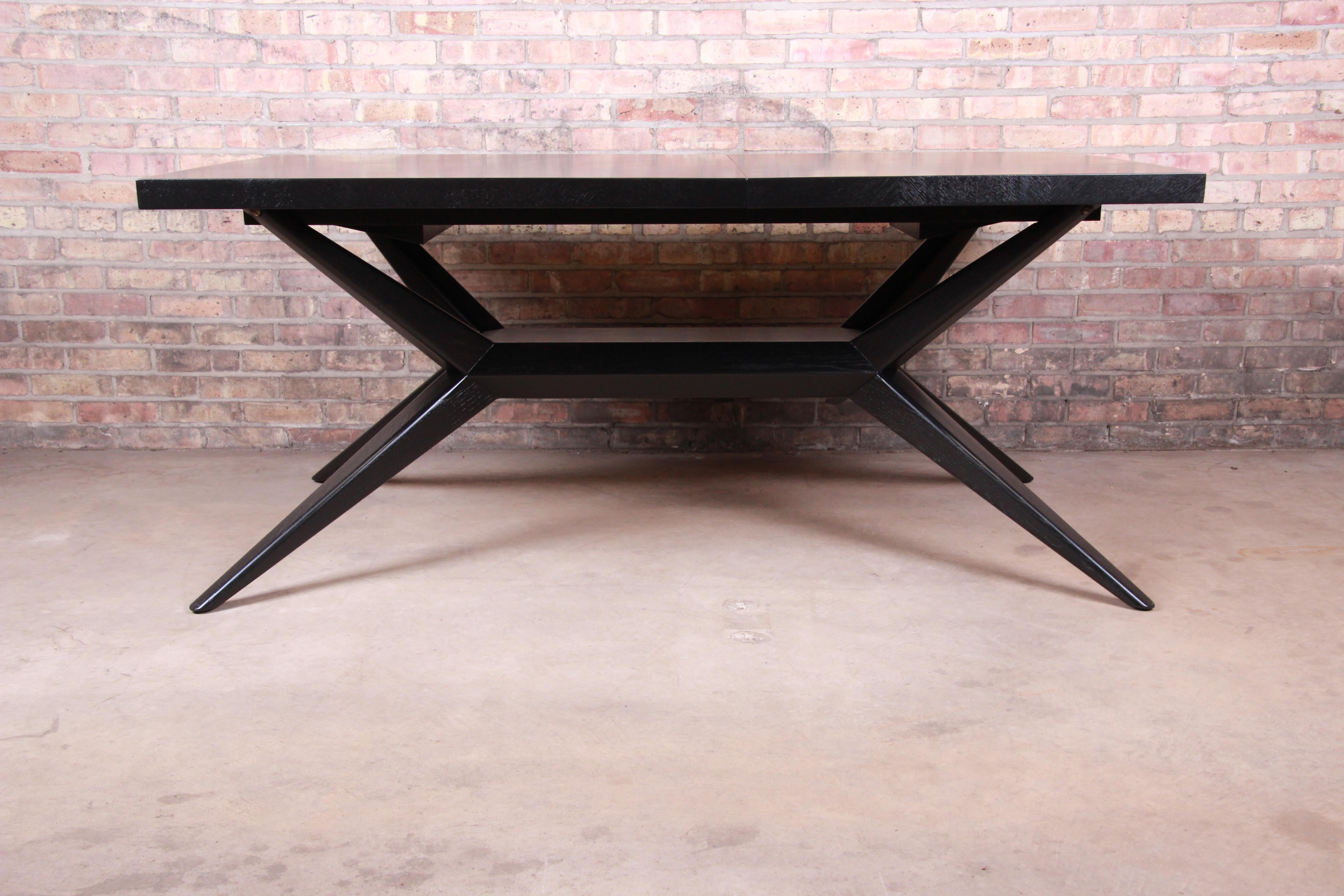 spider dining table