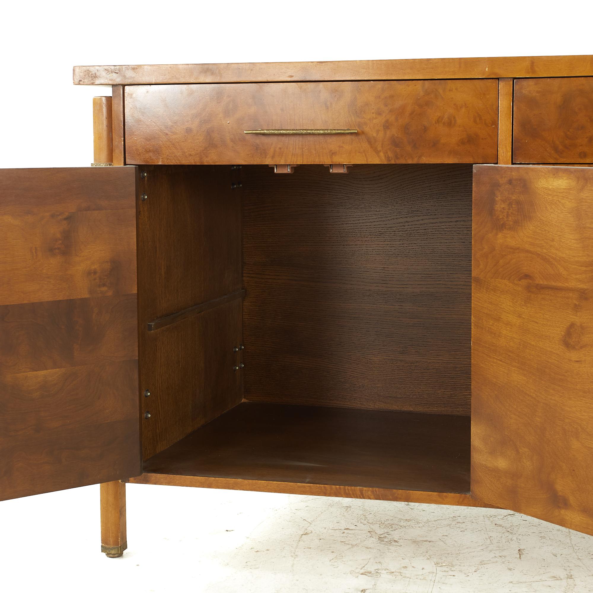 Harold Schwartz for Romweber Midcentury Burlwood and Brass Buffet and Hutch For Sale 6