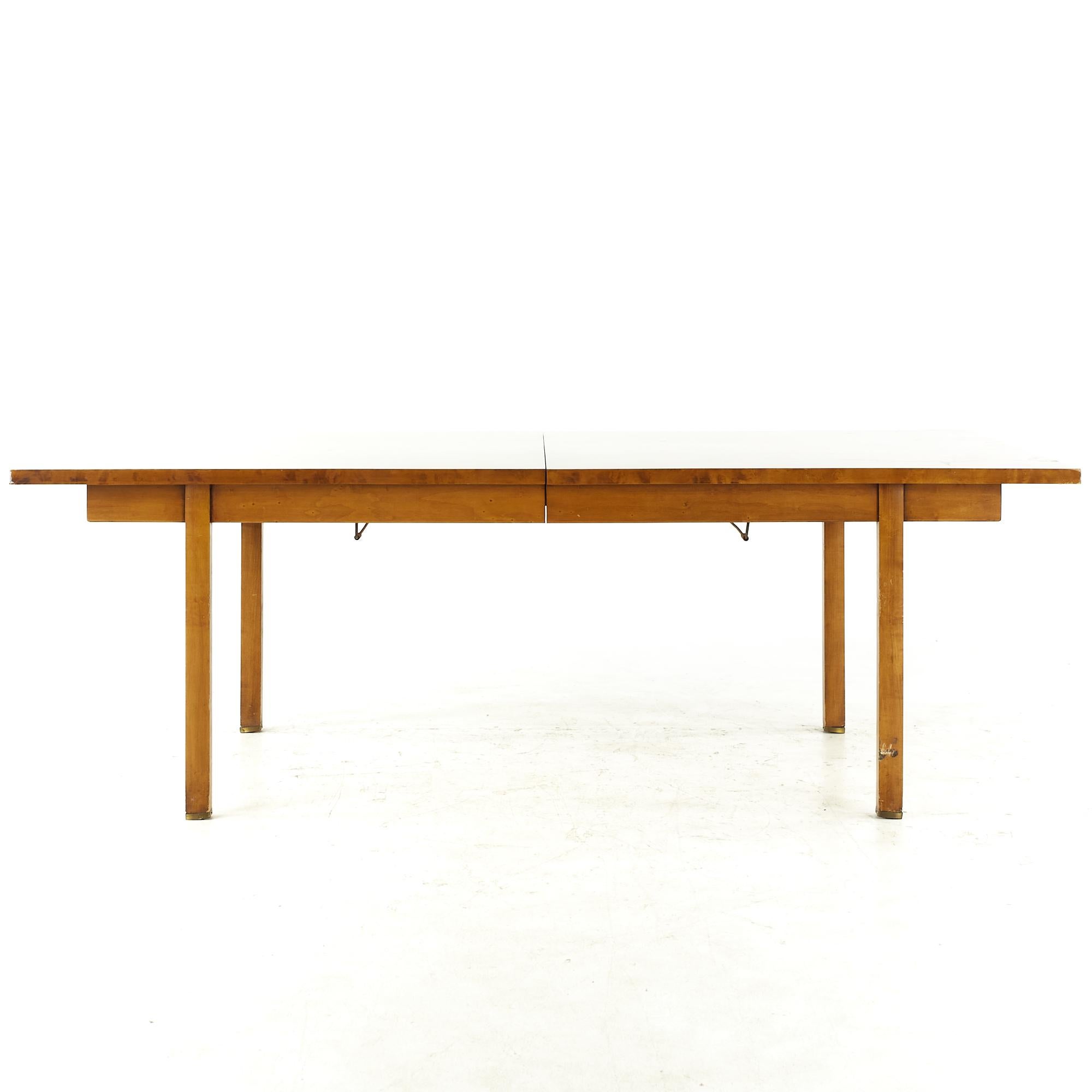 Harold Schwartz for Romweber midcentury Hourglass Burlwood dining table

This table measures: 84.25 wide x 42 deep center/46 deep ends x 28.75 high, with a chair clearance of 24 inches, the leaf measures 18 inches wide, making a maximum table