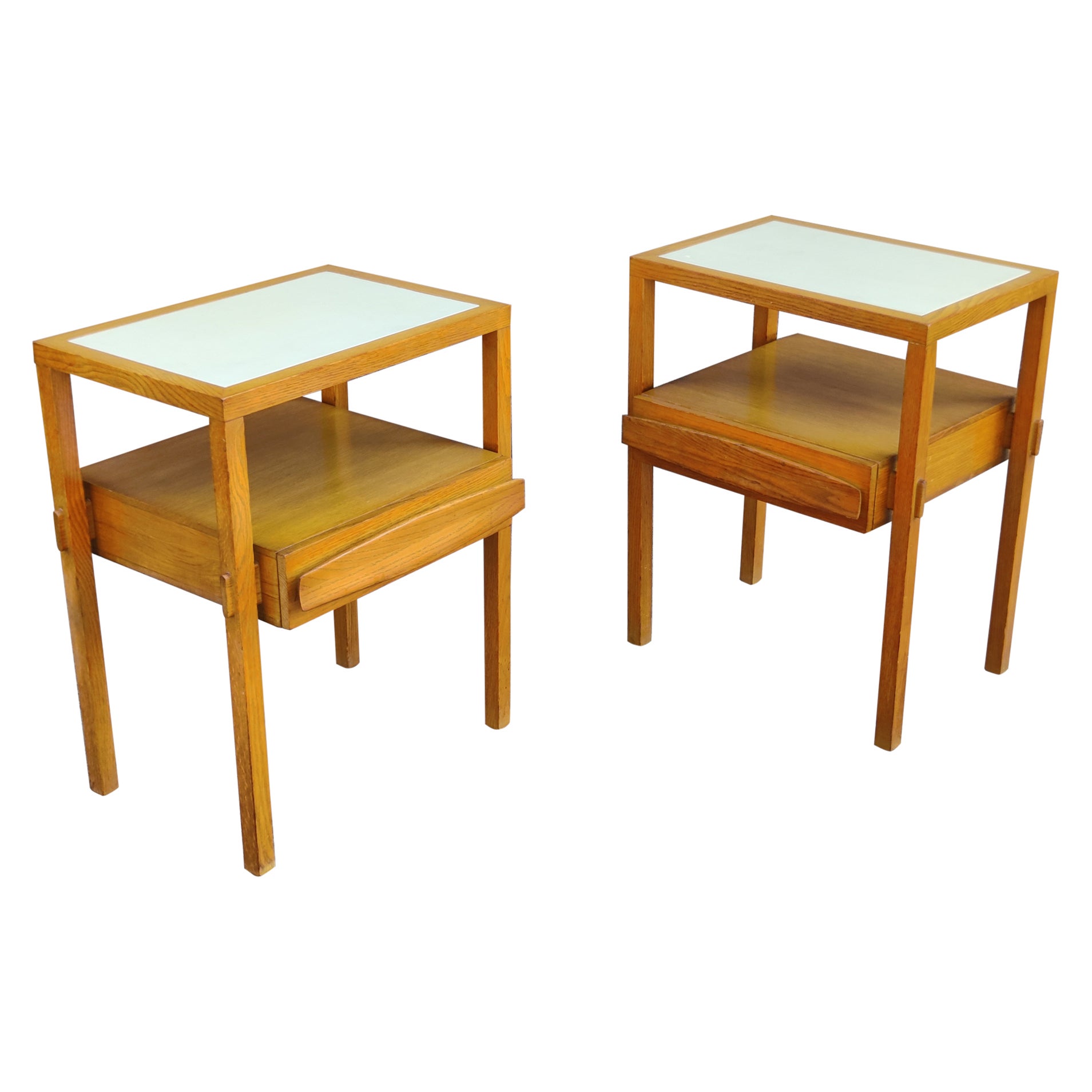 Paire de tables de nuit en chêne sculpturales et architecturales de Harold Schwartz Romweber, années 50
