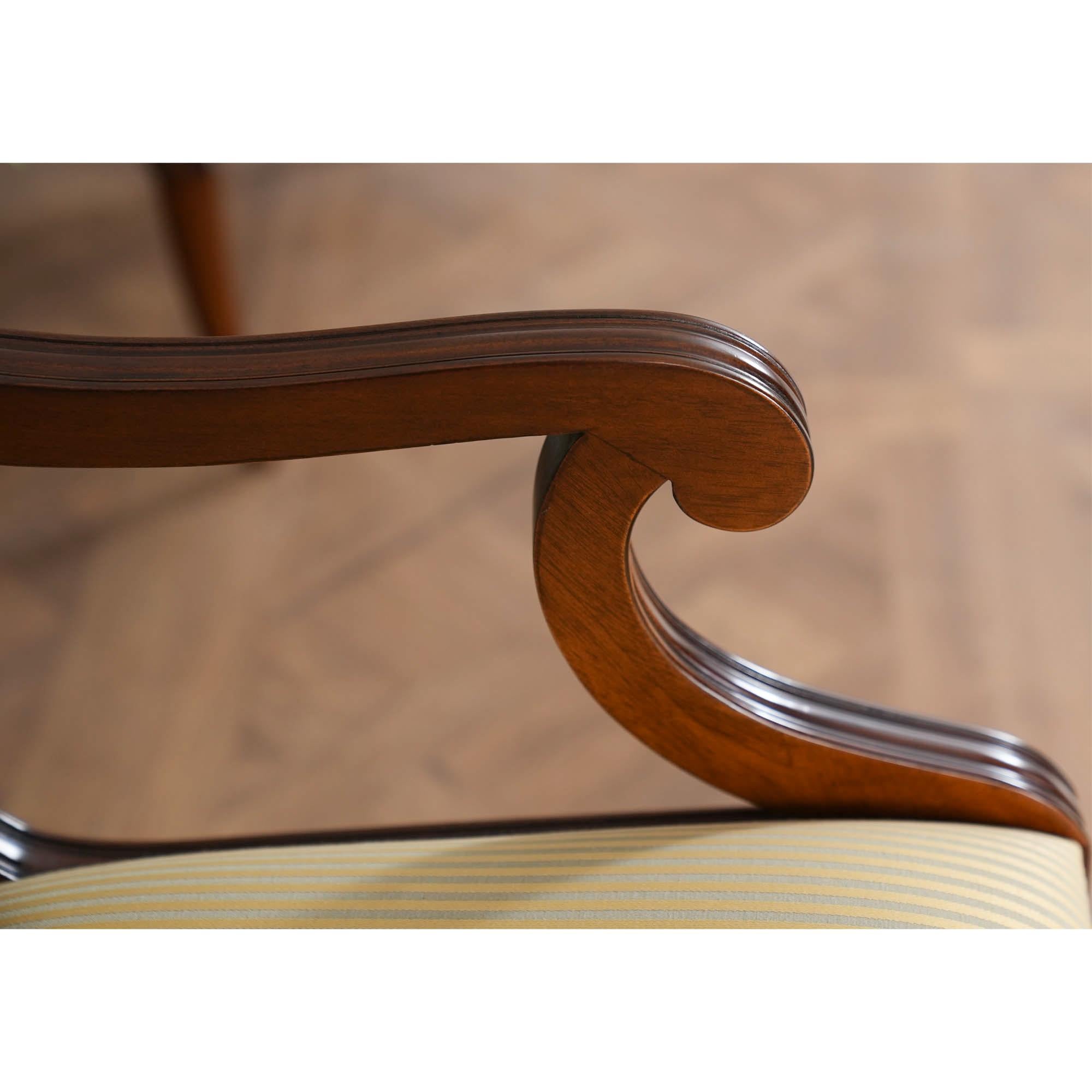 Sedie con schienale ad arpa, set di 10 in vendita 3