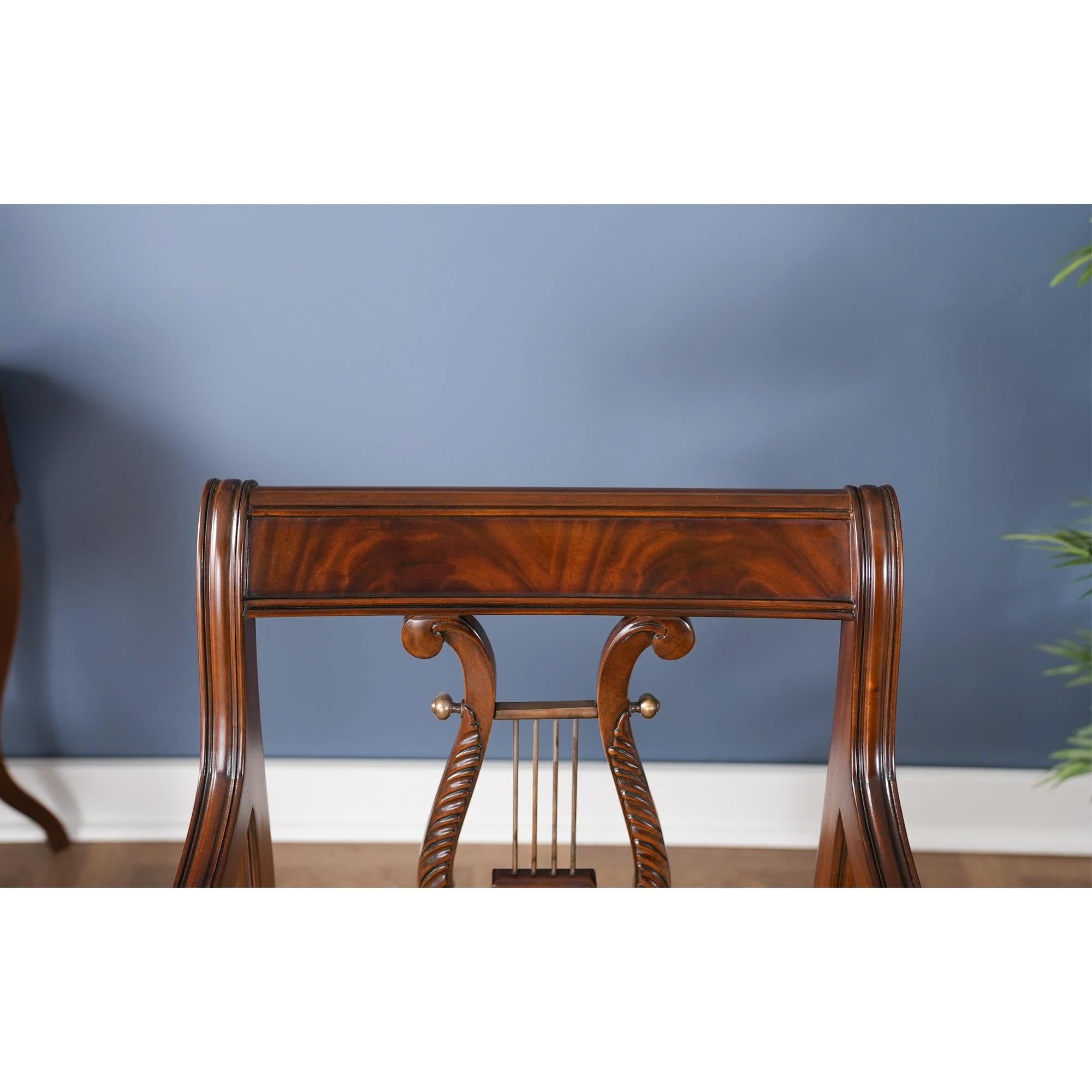 Sedie con schienale ad arpa, set di 10 in vendita 1