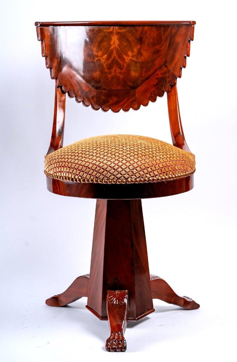 Harpist Chair Mahogany and Mahogany Veneer, Period: Restoration, 19th Century In Good Condition For Sale In CRÉTEIL, FR