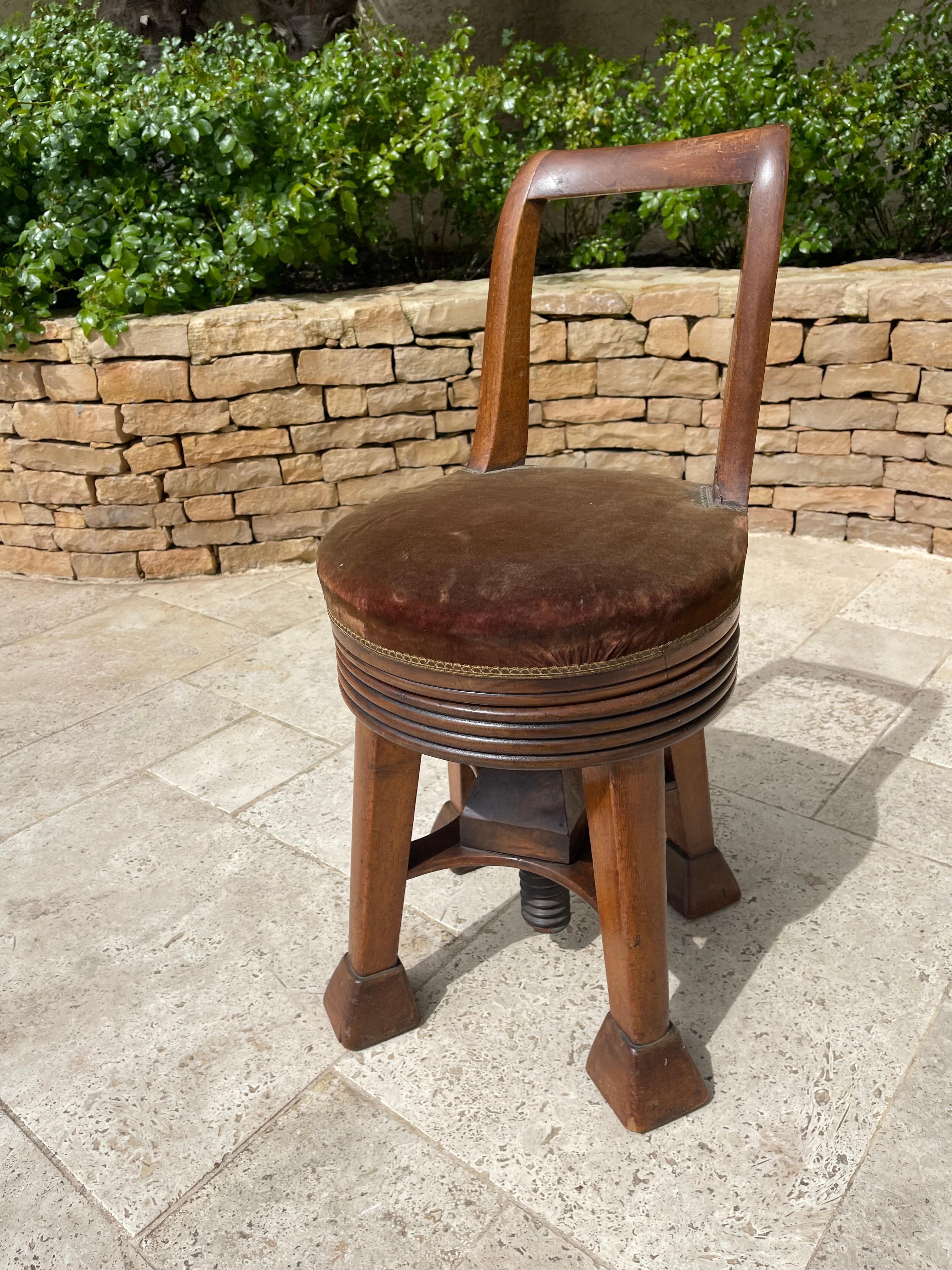 Français Harpist's Chair / Musician's Chair en vente