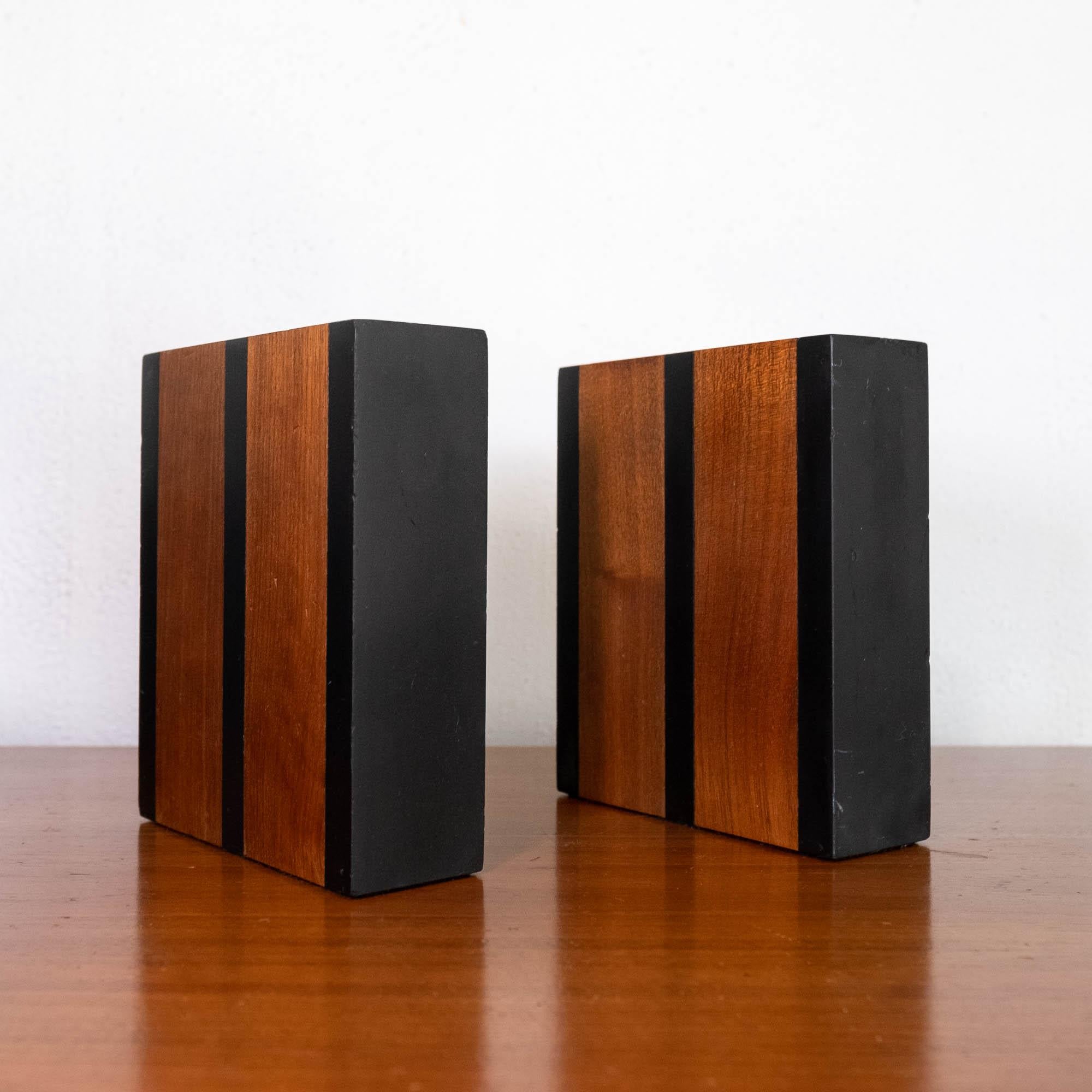 Harpswell House Slate and Walnut Bookends In Good Condition In San Diego, CA