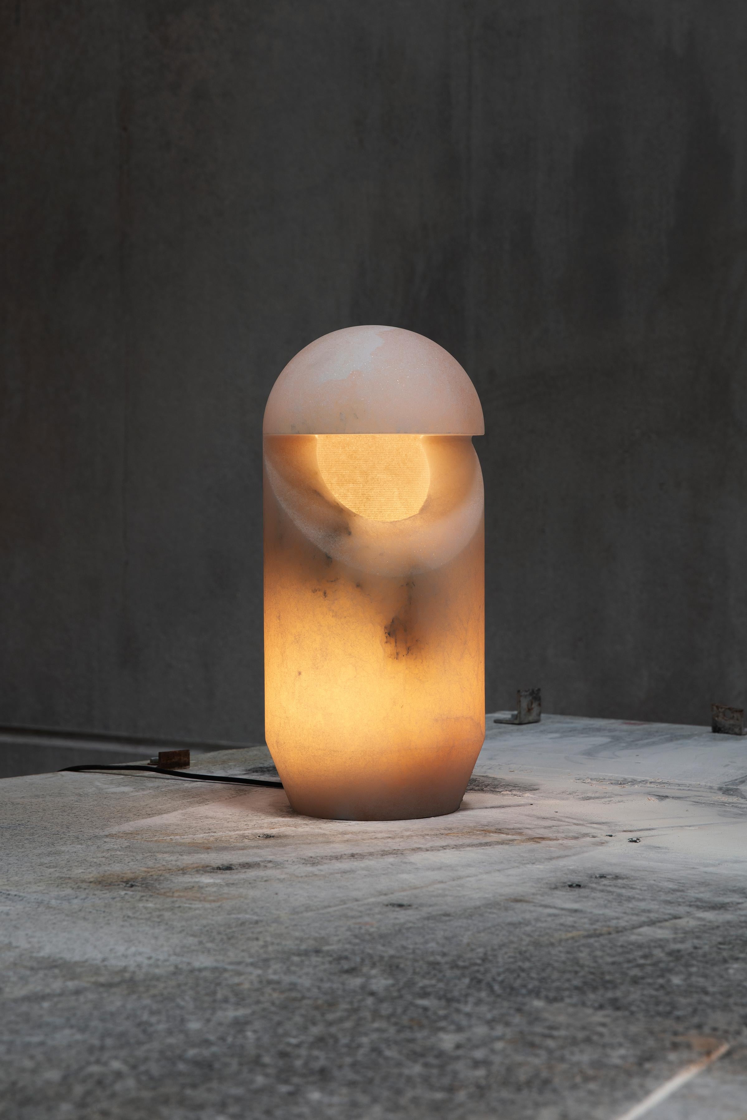 Handcrafted Alabaster Table Lamp by Joshua Linacisoro – Warm Ambient Light In New Condition For Sale In Barcelona, ES