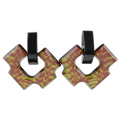 Harriet Baugmight für Kaso Dangle Clip Ohrringe Multicolor Resin Türklopfer
