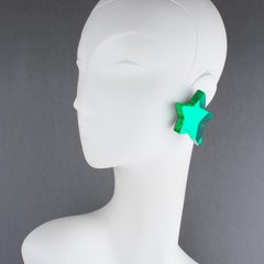 Harriet Bauknight for Kaso Emerald Green Acrylic Lucite Star Clip Earrings